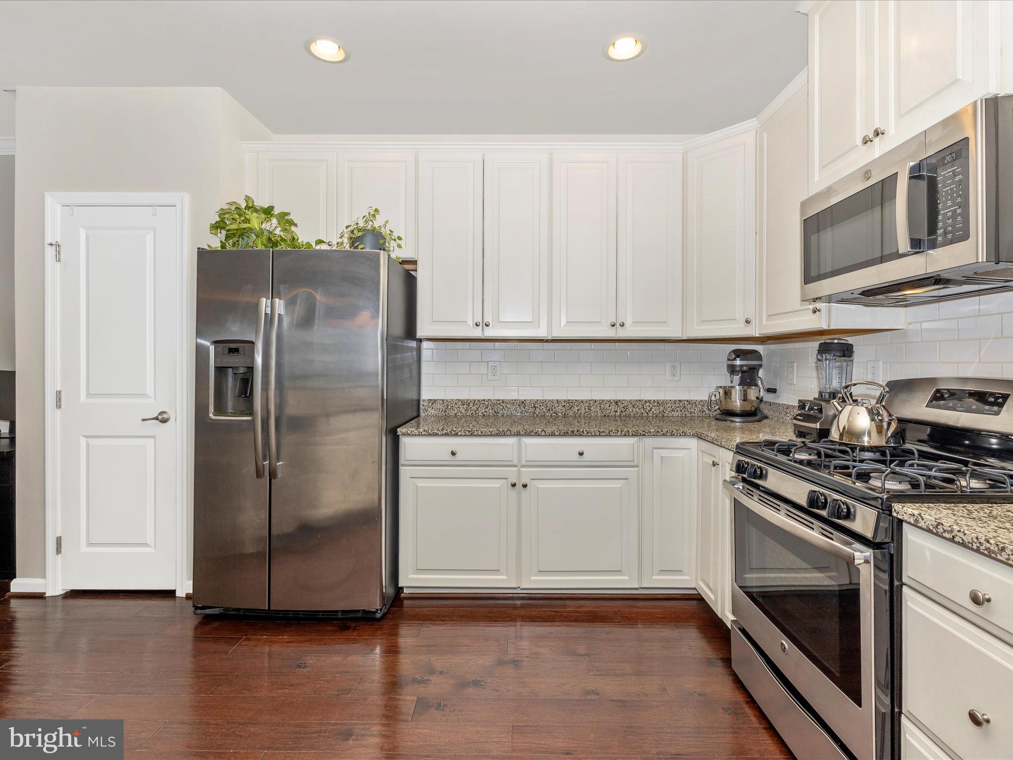 LINTON AT BALLENGER - Residential