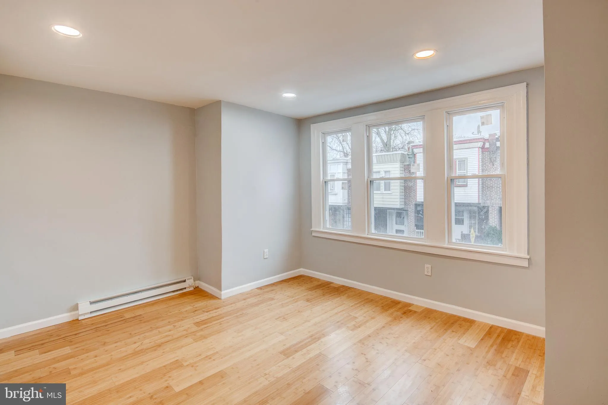 Philadelphia, Pennsylvania 19144, United States, 2 Bedrooms Bedrooms, ,2 BathroomsBathrooms,Residential,Pending,21554