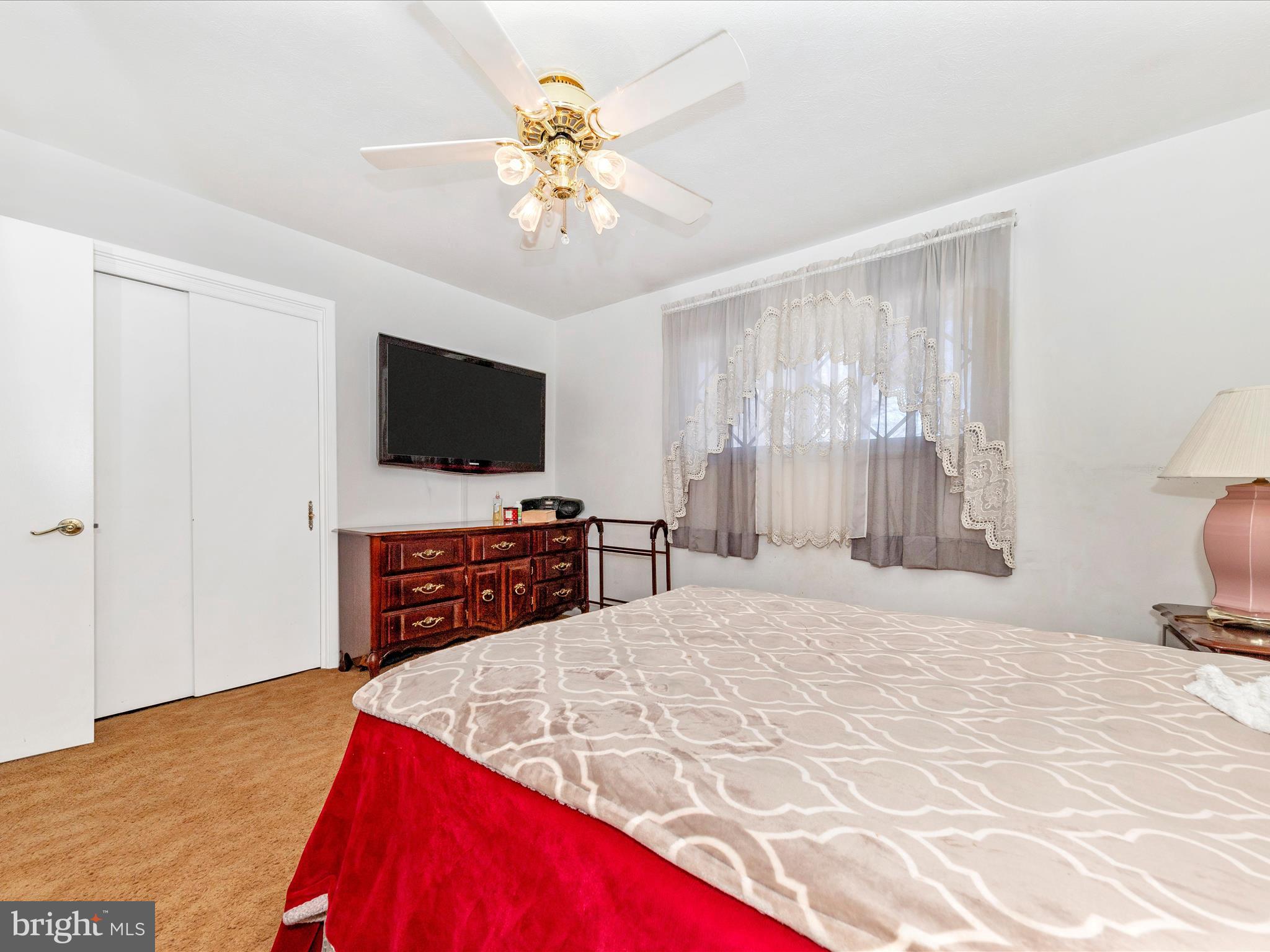 ROCKLAND - Residential