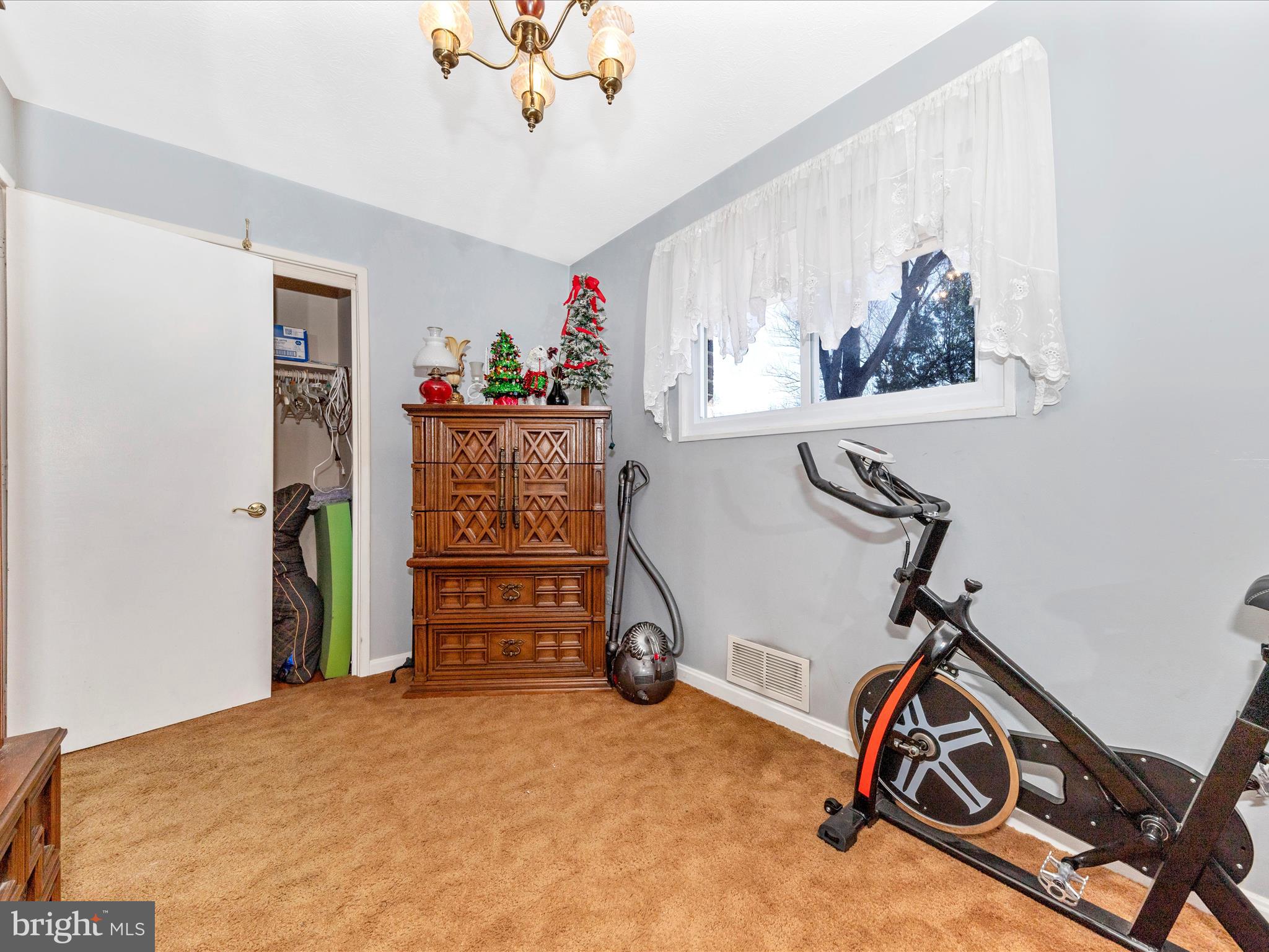 ROCKLAND - Residential