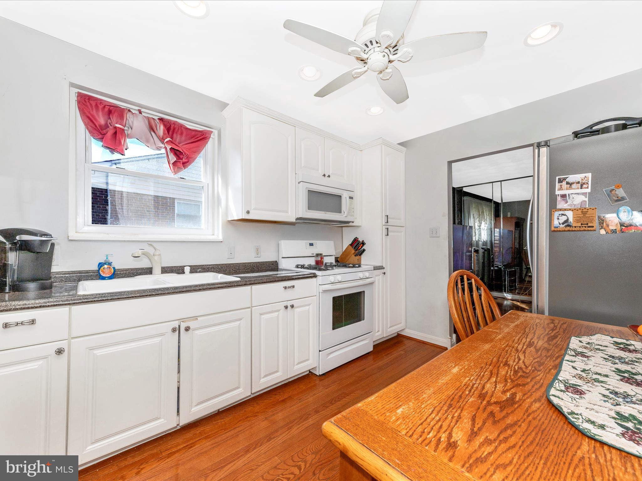 ROCKLAND - Residential