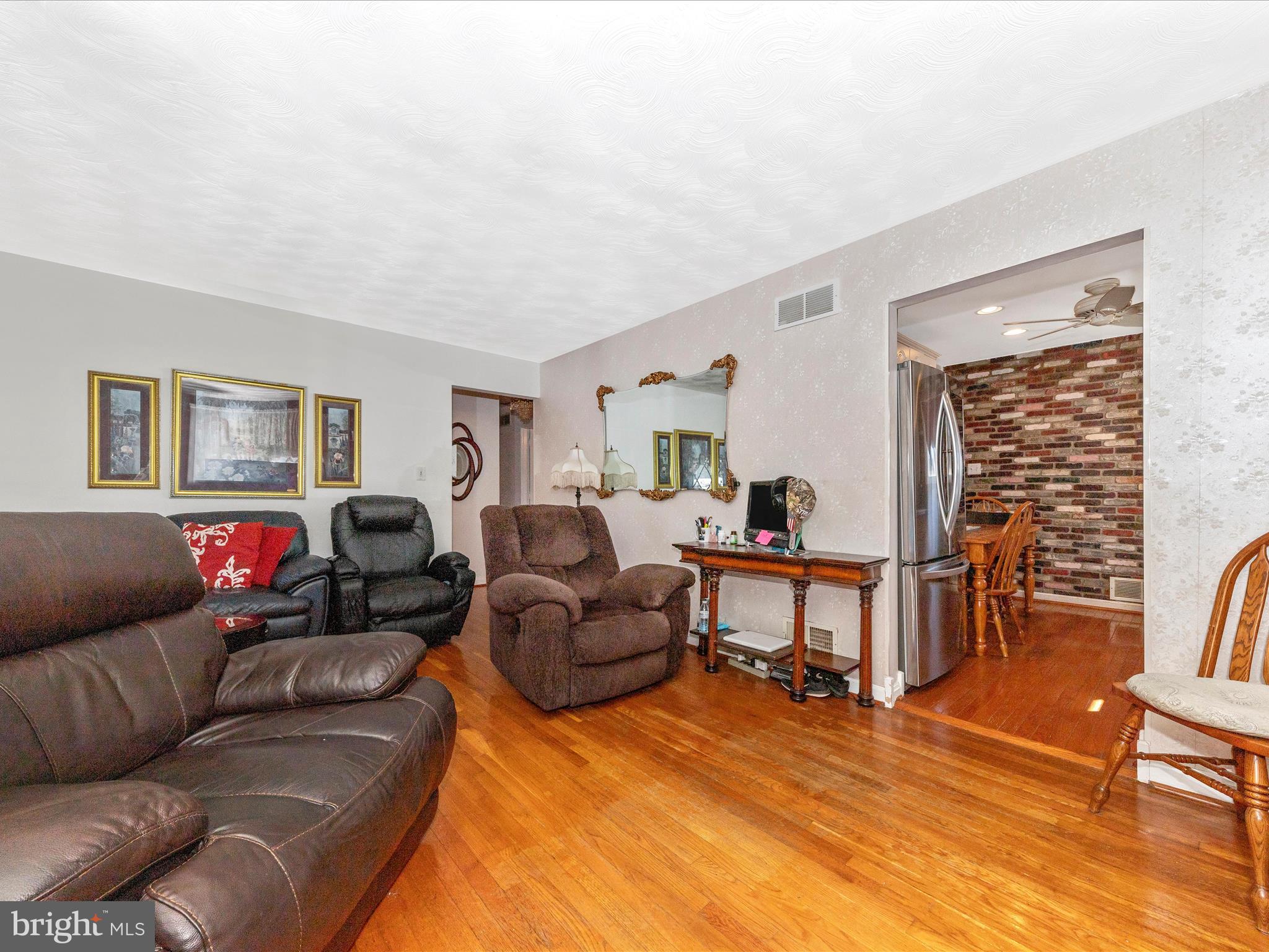 ROCKLAND - Residential