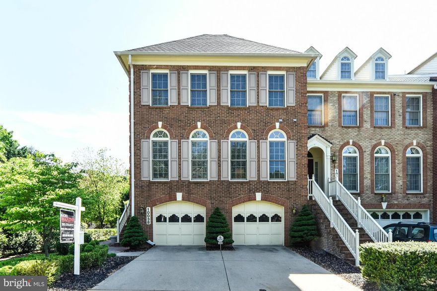 OPEN SUN 12-2 Luxurious Hawthorne End Unit. Hardwood floors, extensive crown moldings and columns on main level -New granite Kitchen & all new appliances. Dramatic oak center staircase in foyers & natural light pours in. Luxurious Master Suite, 2 fireplace, central-vac, intercom & more. Meticulous grounds surround the large deck. Walk to Harris Teeter, LA Fitness, Crown, RIO & restaurants galore.