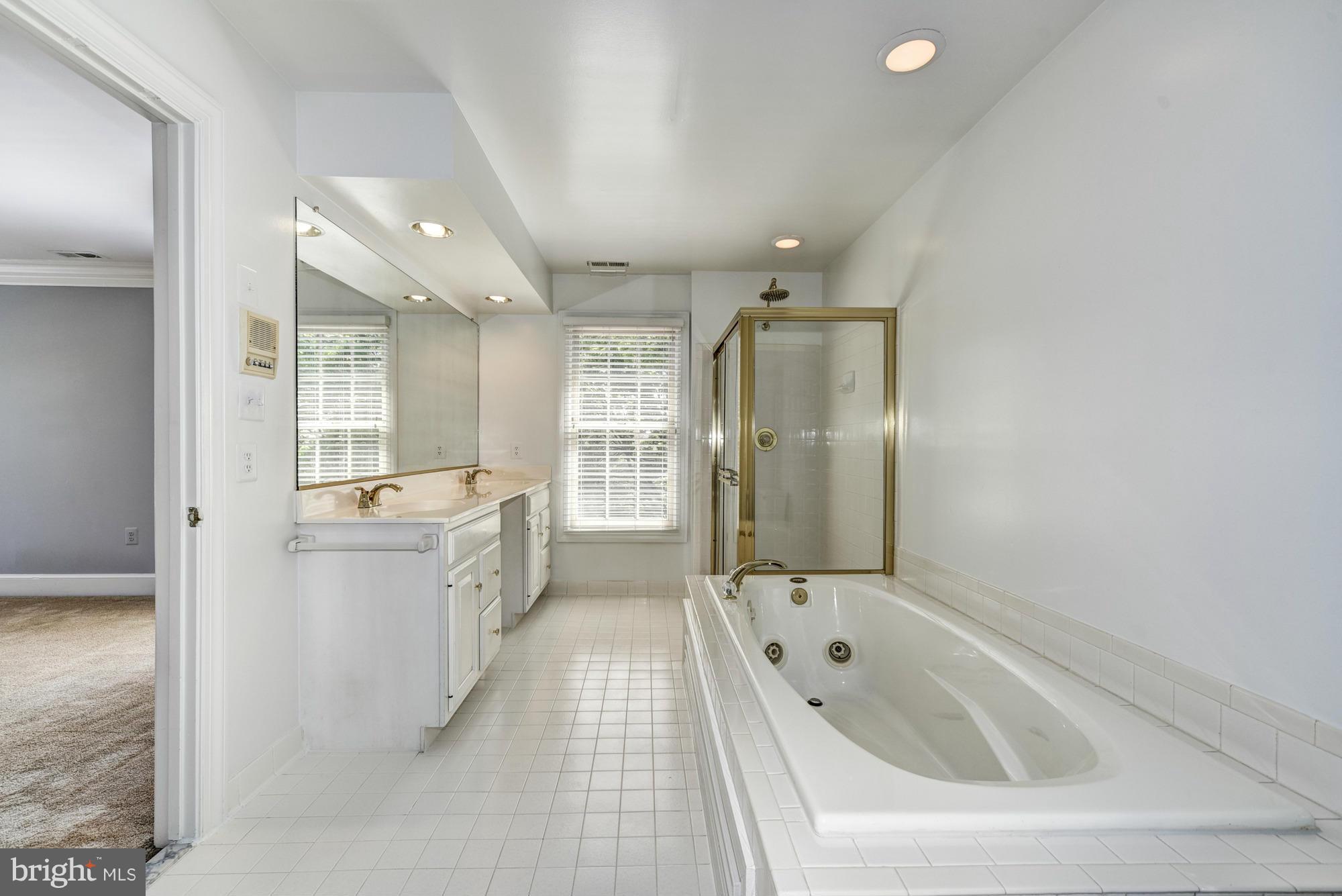 DECOVERLY - Residential