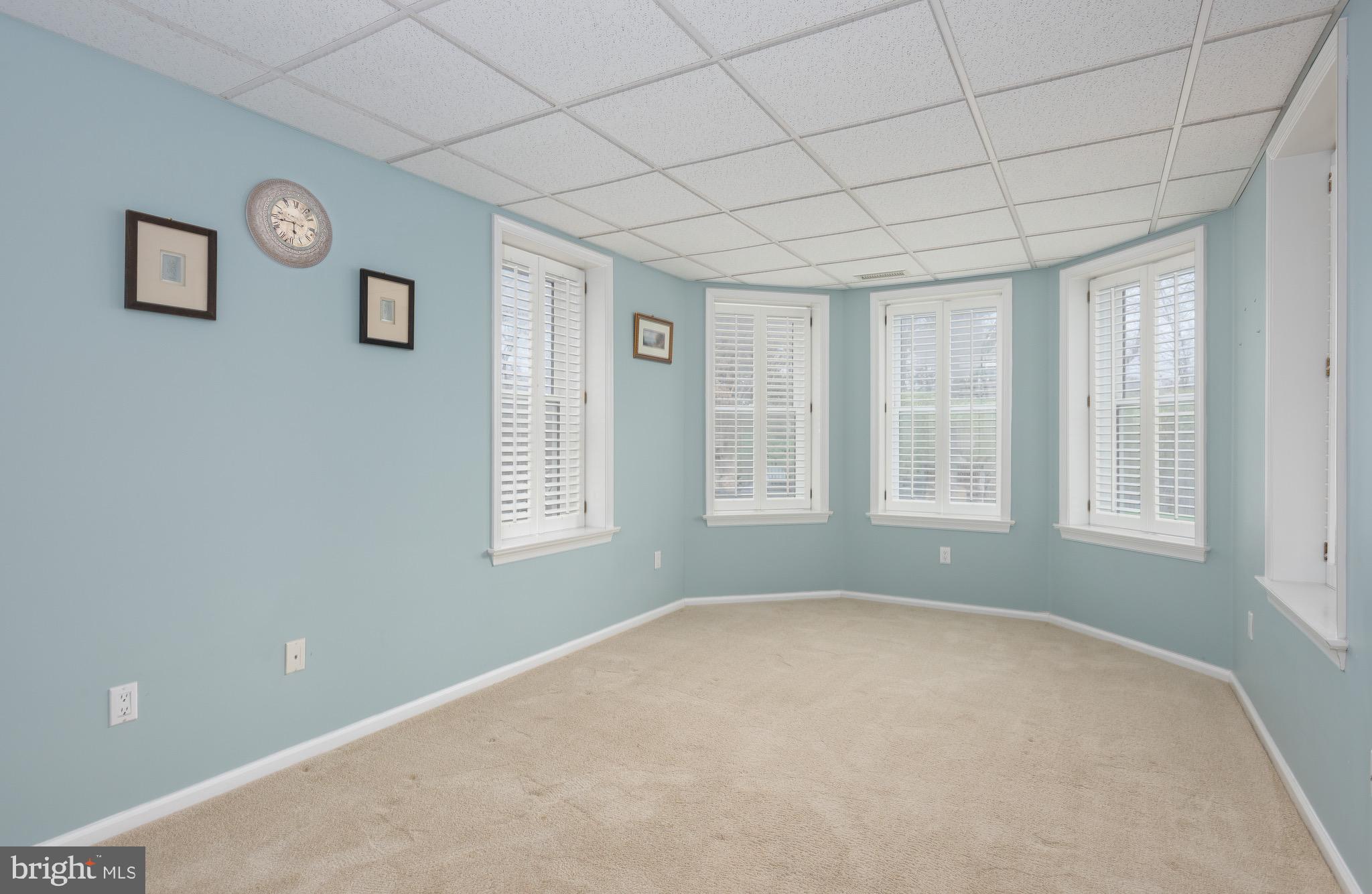 STURBRIDGE - Residential