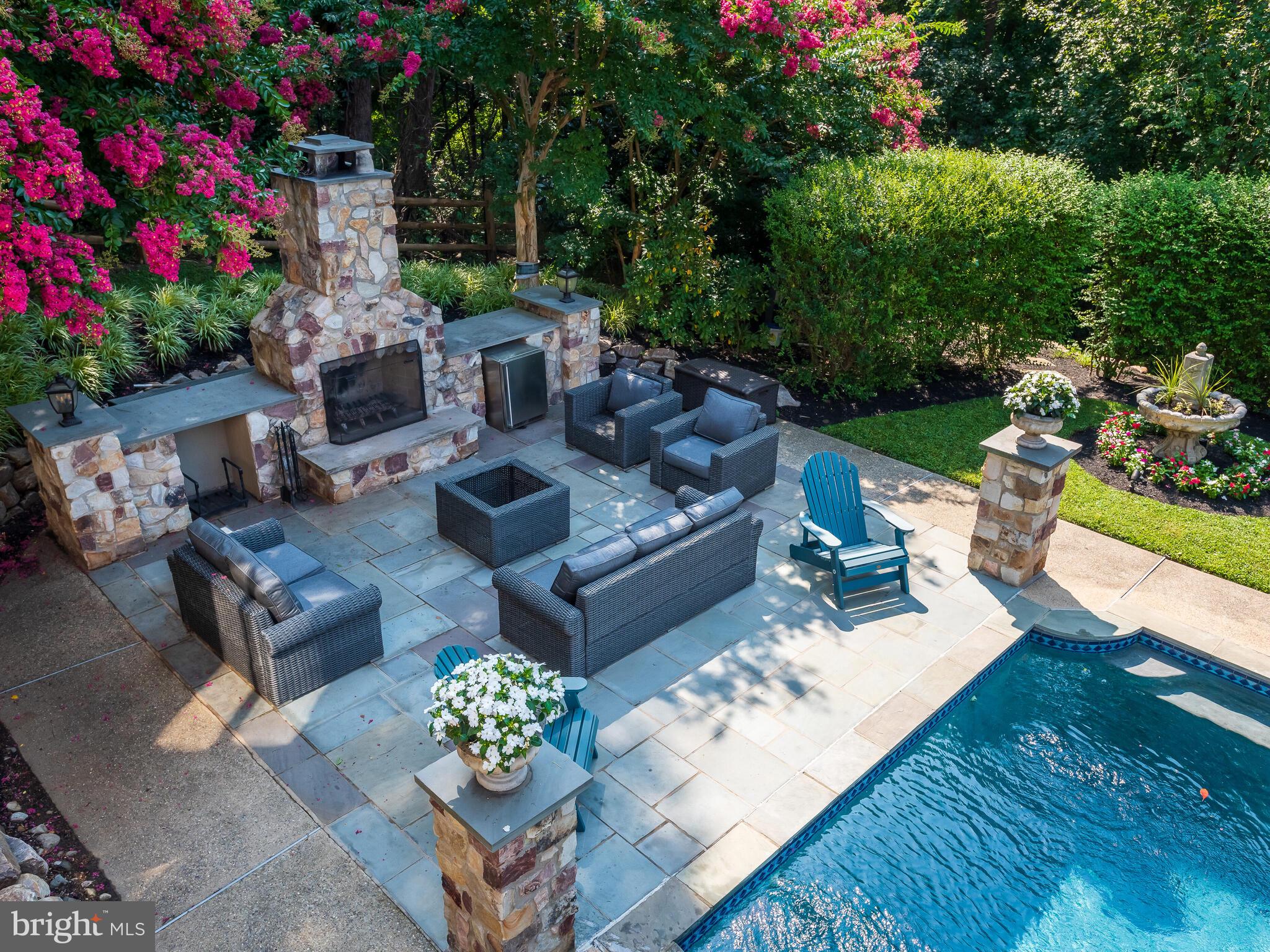 STURBRIDGE - Residential