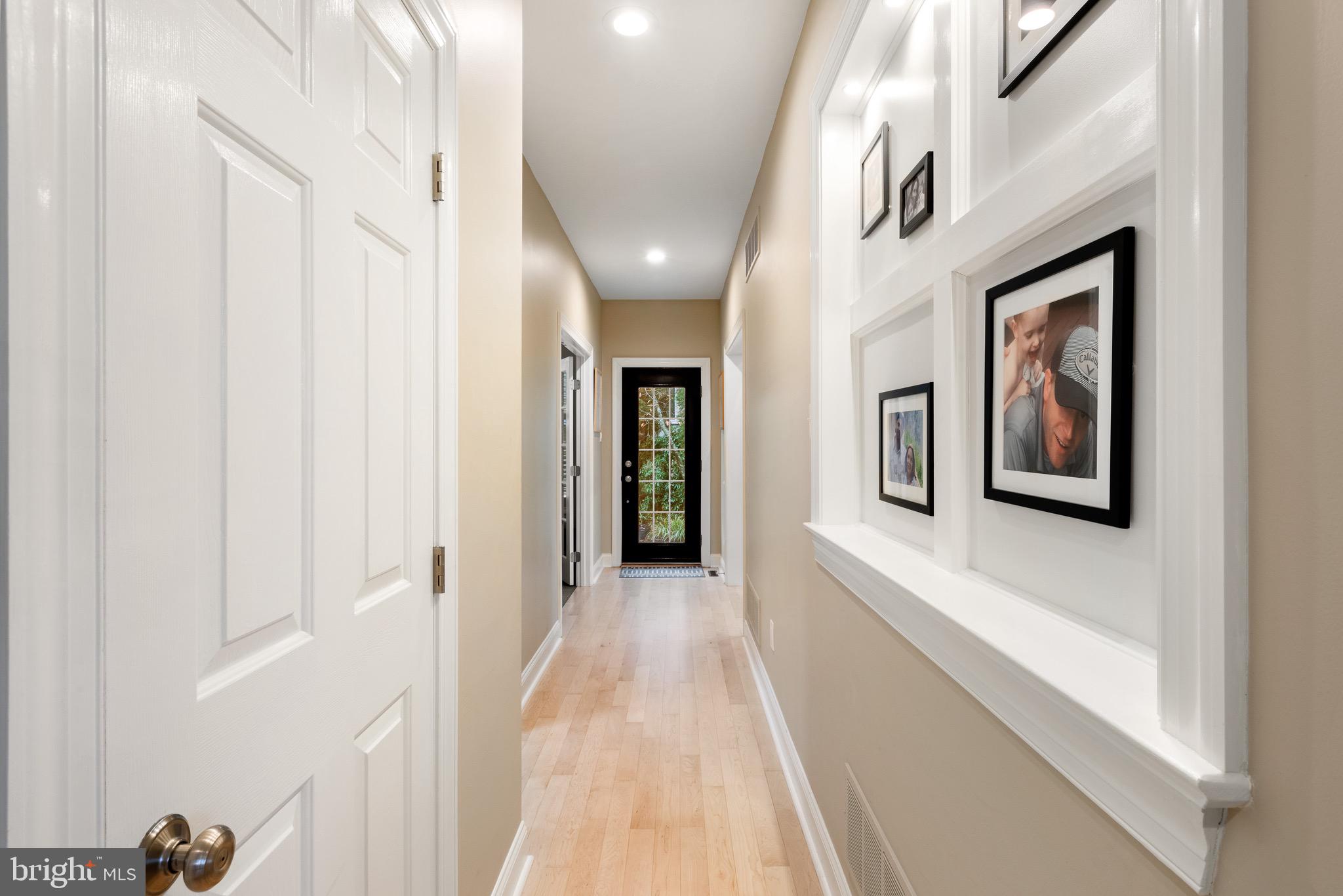 STURBRIDGE - Residential