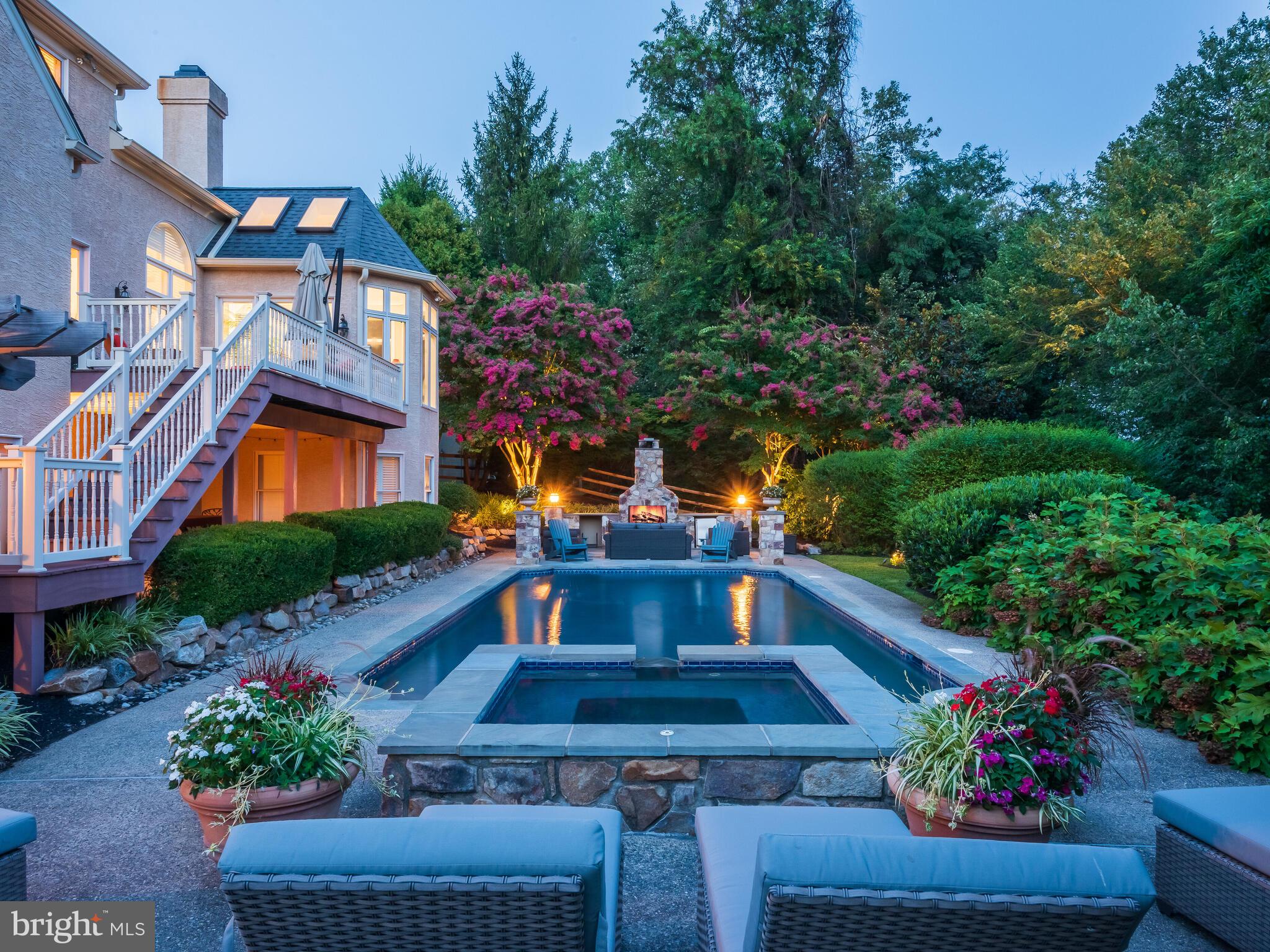 STURBRIDGE - Residential