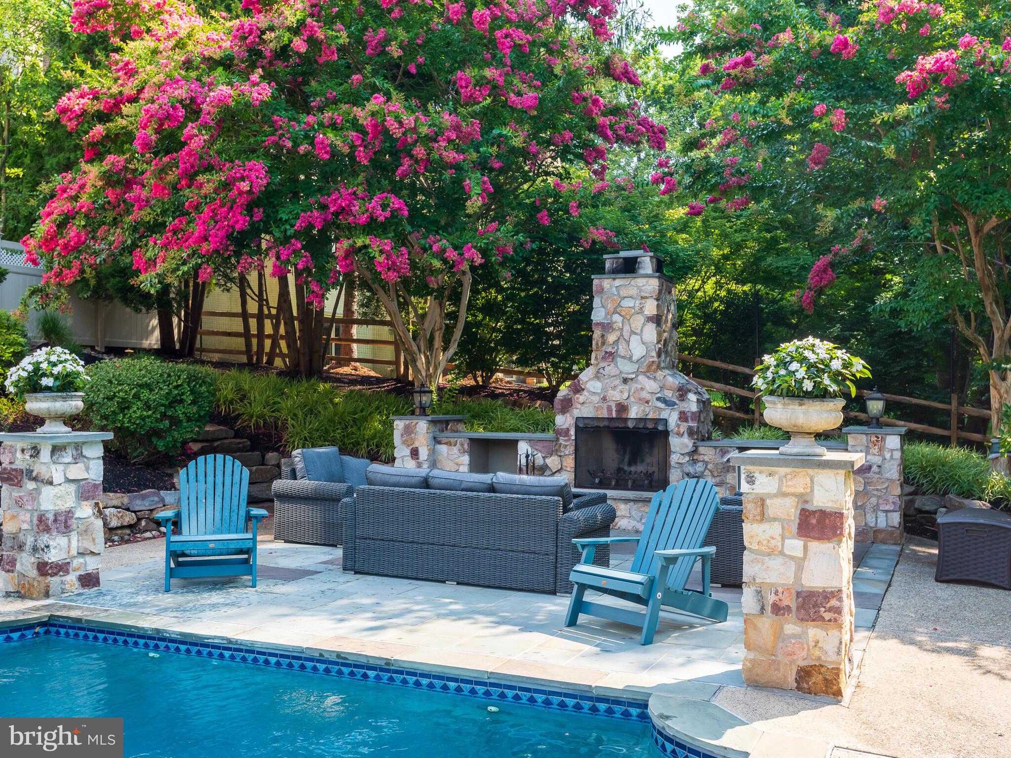 STURBRIDGE - Residential