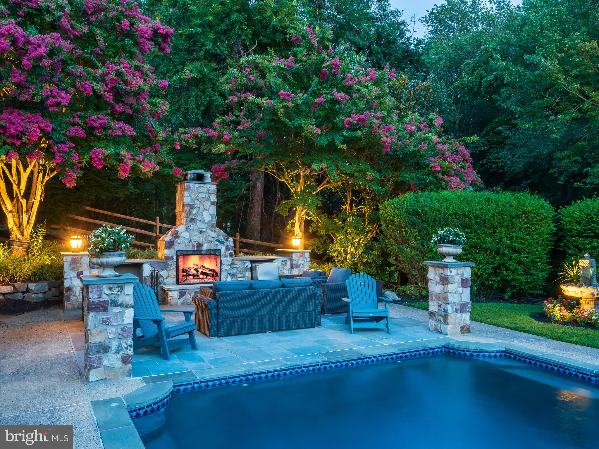 STURBRIDGE - Residential