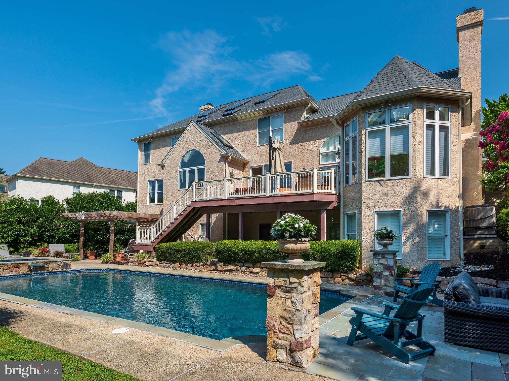 STURBRIDGE - Residential