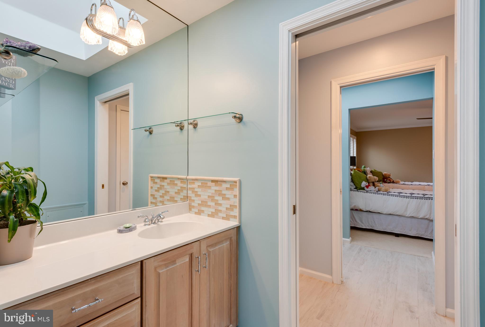 STURBRIDGE - Residential