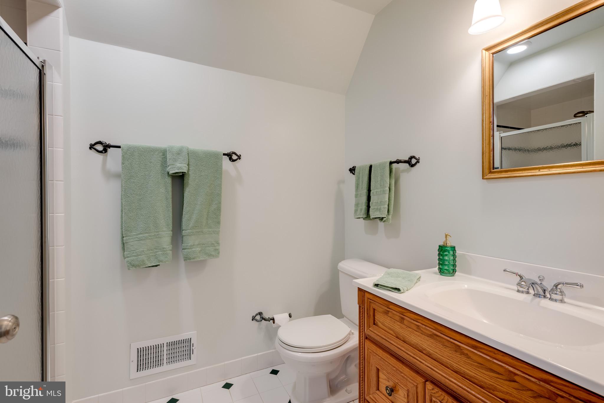 STURBRIDGE - Residential