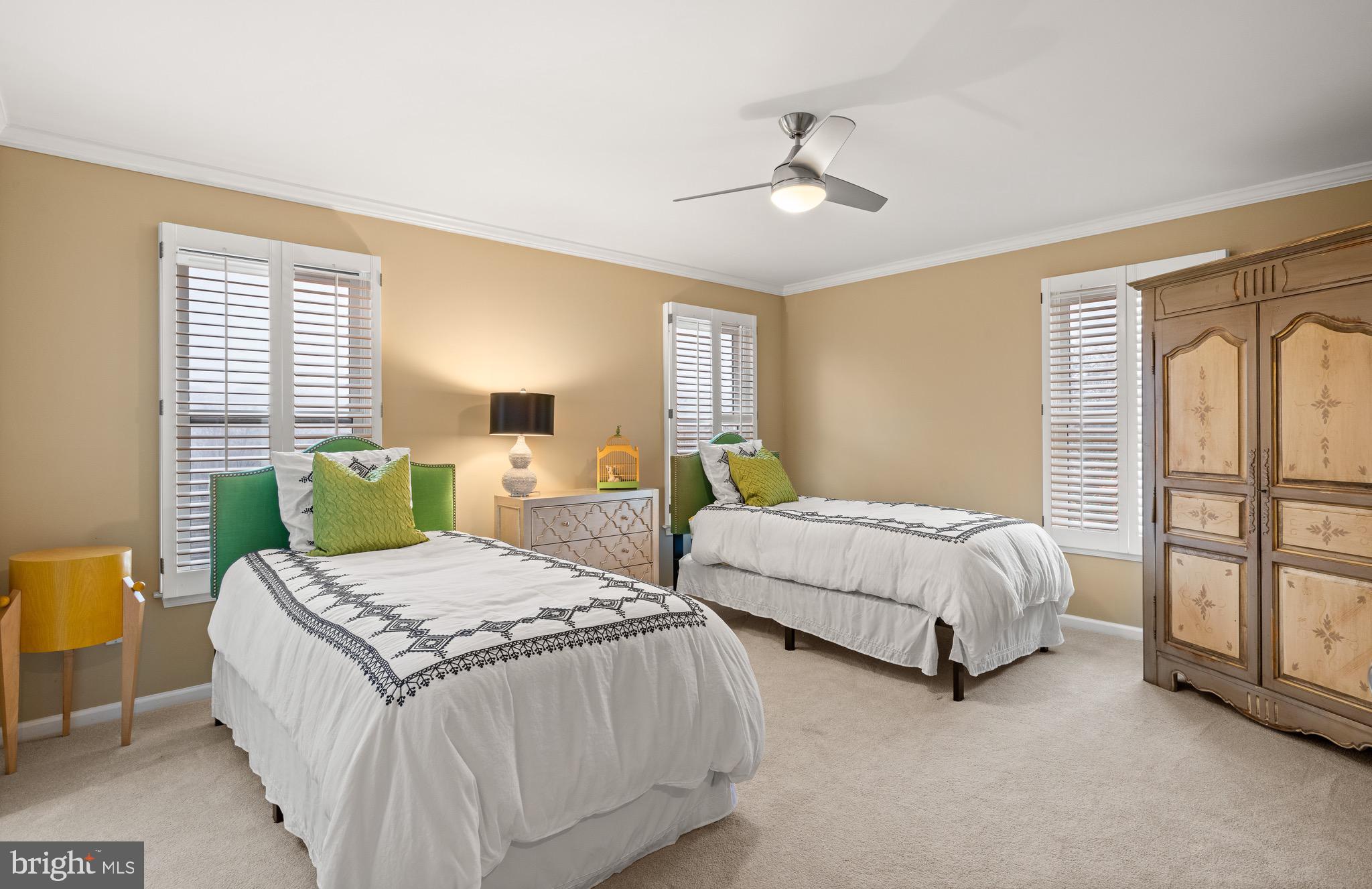 STURBRIDGE - Residential