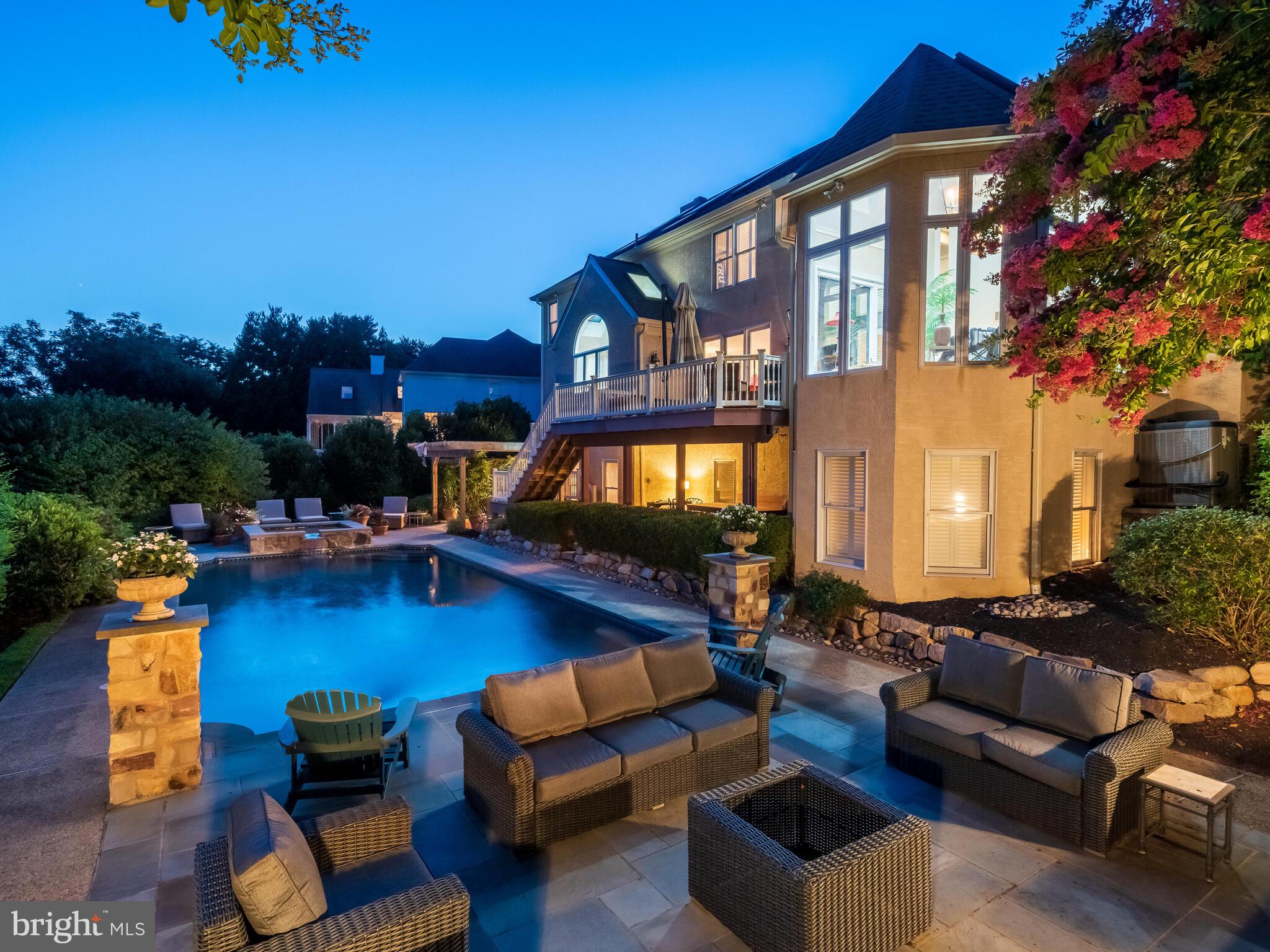 STURBRIDGE - Residential