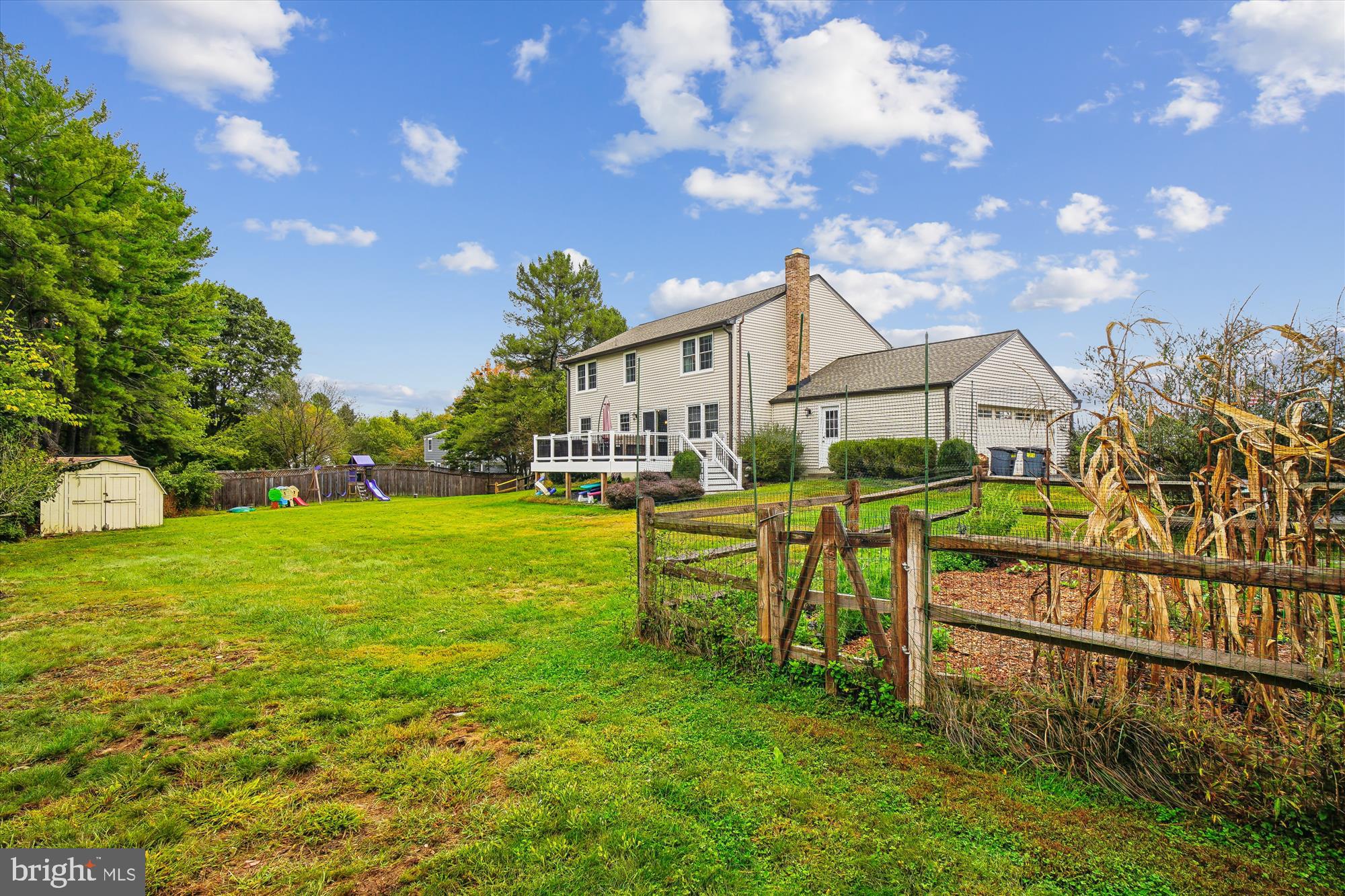 FOXLAIR ACRES - Residential