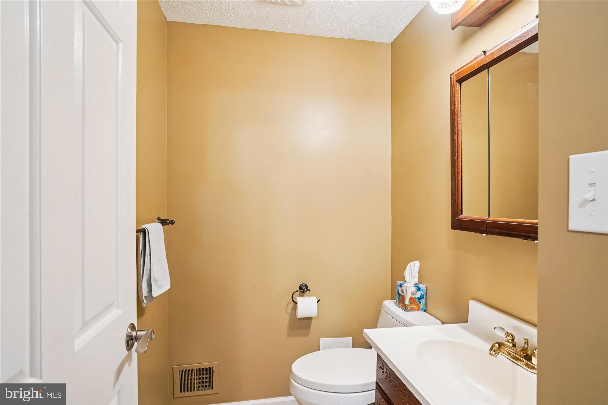 FOXLAIR ACRES - Residential