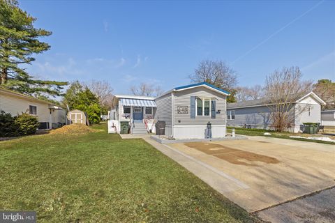 Mobile Home For Sale - 33479 Buttercup Street<br/> LEWES, DE 19958