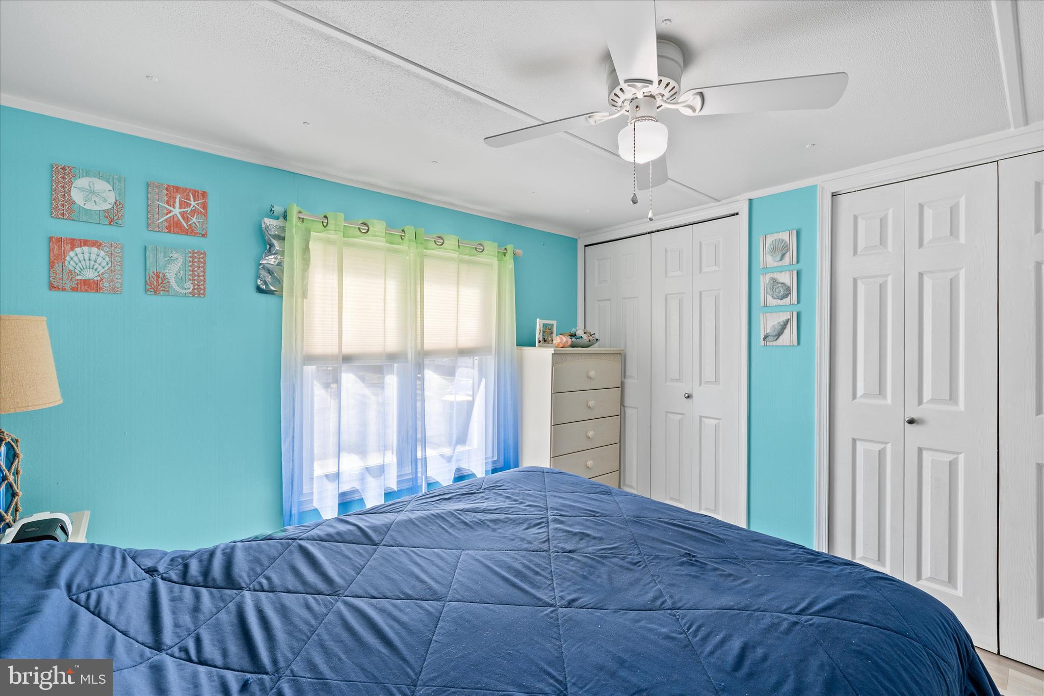 ANGOLA BEACH - Residential