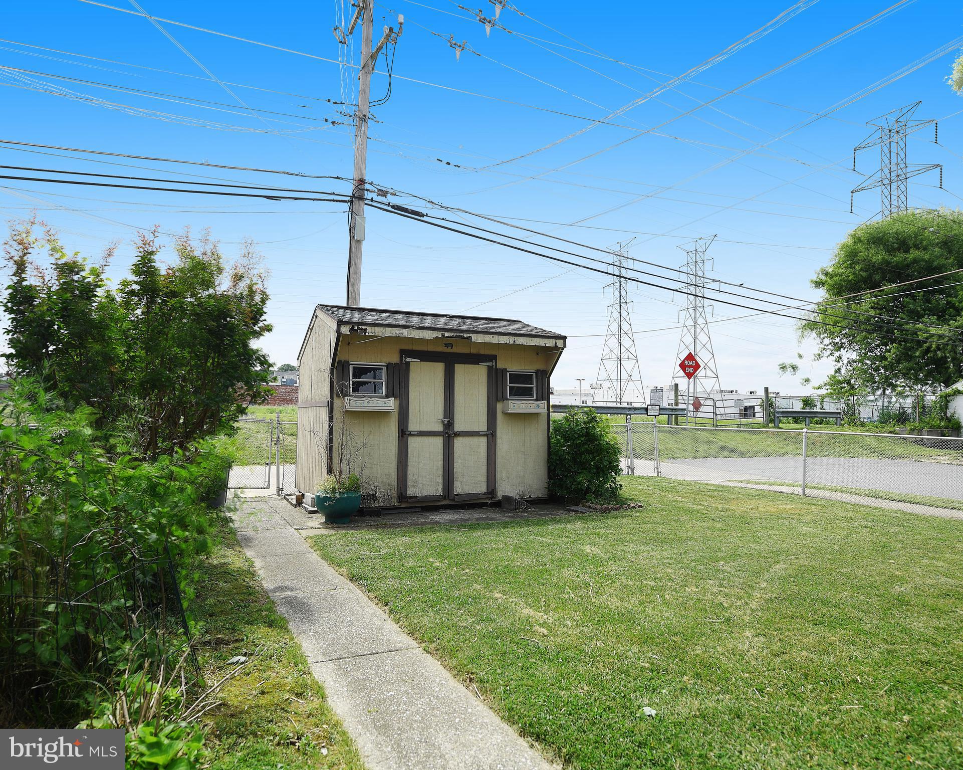 GRAY MANOR - Residential