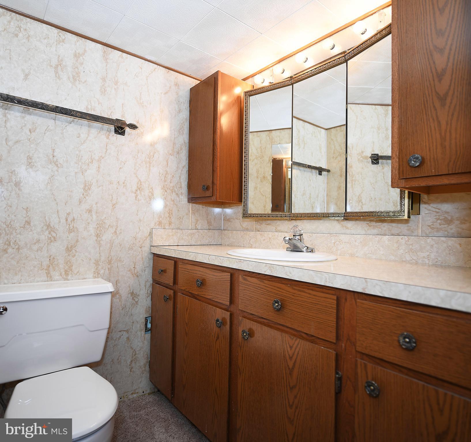 GRAY MANOR - Residential