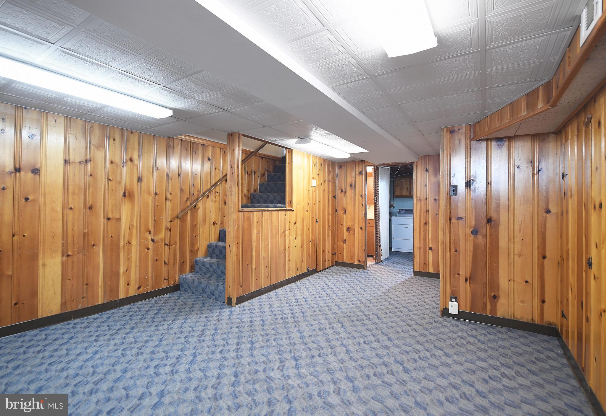 GRAY MANOR - Residential