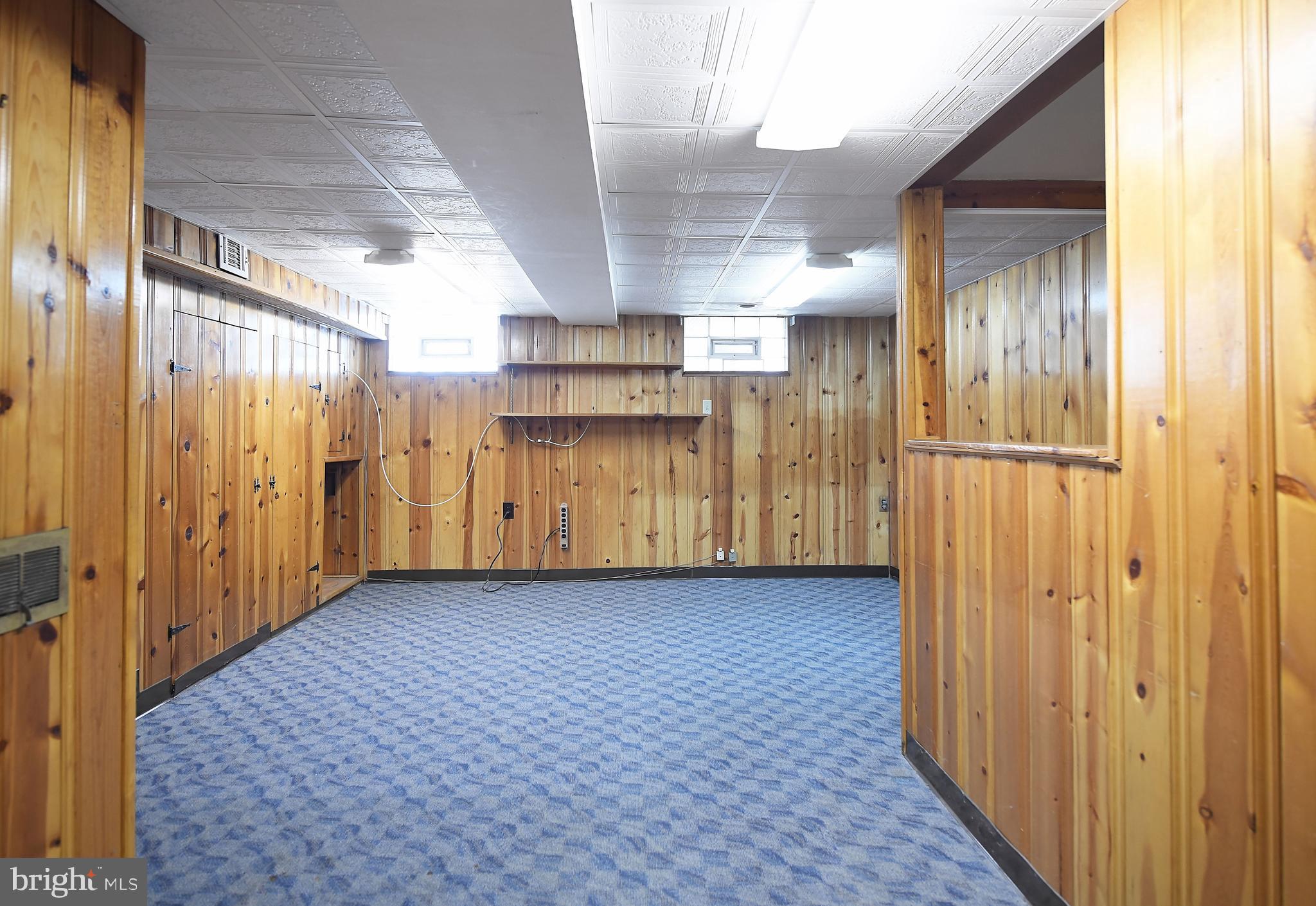 GRAY MANOR - Residential