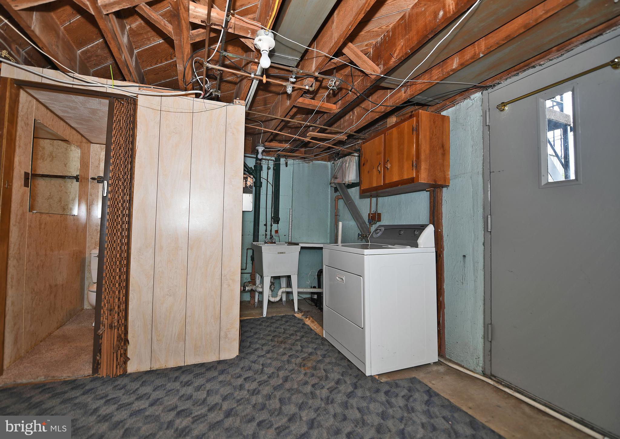 GRAY MANOR - Residential