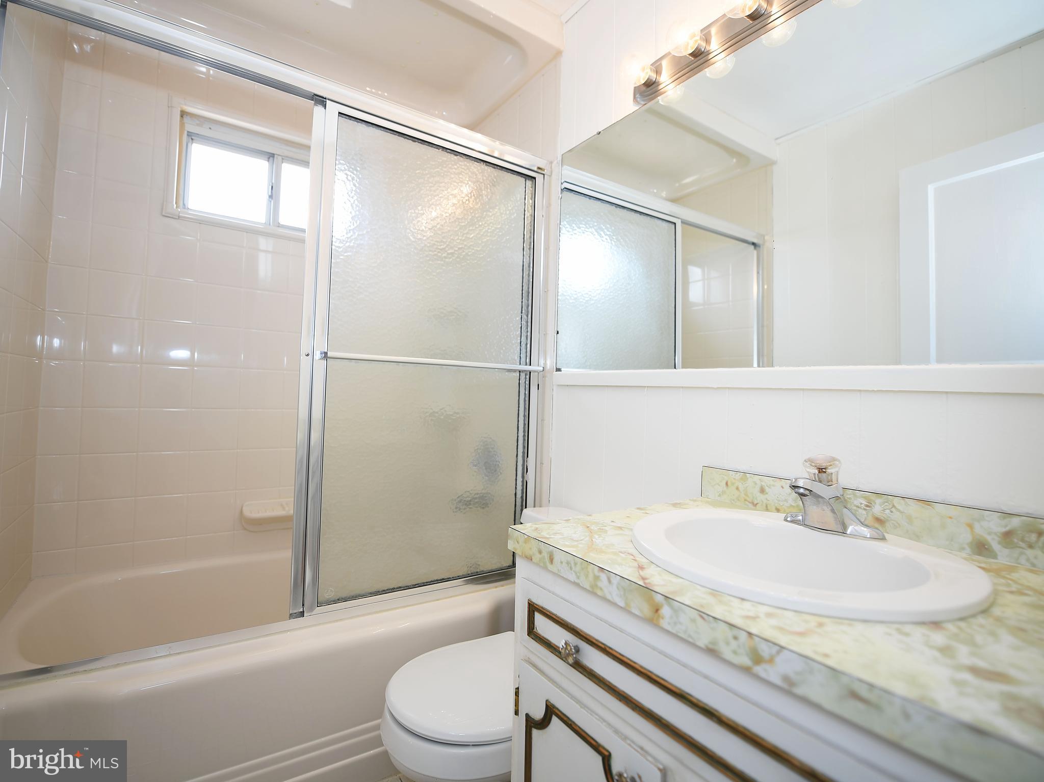 GRAY MANOR - Residential