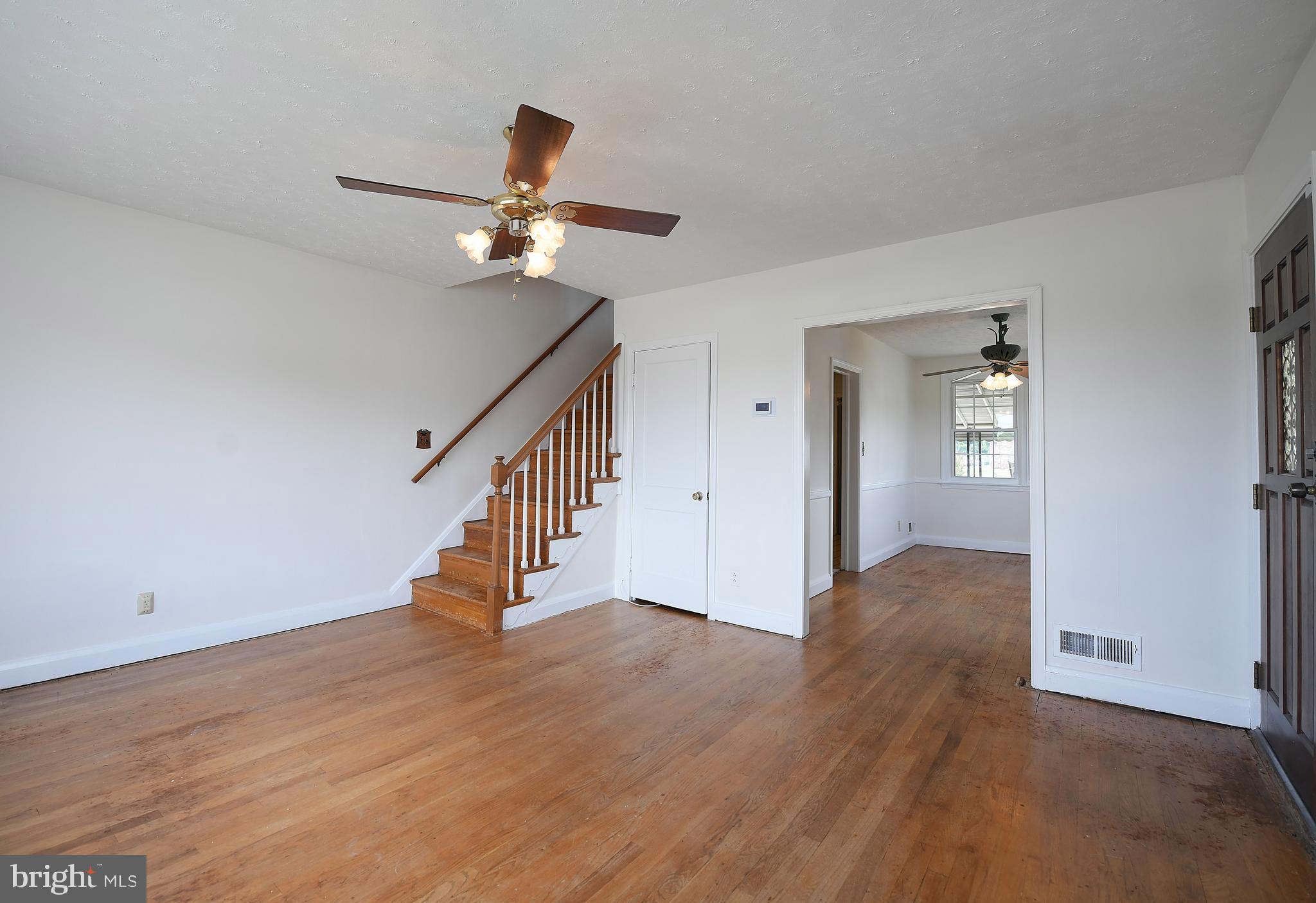 GRAY MANOR - Residential