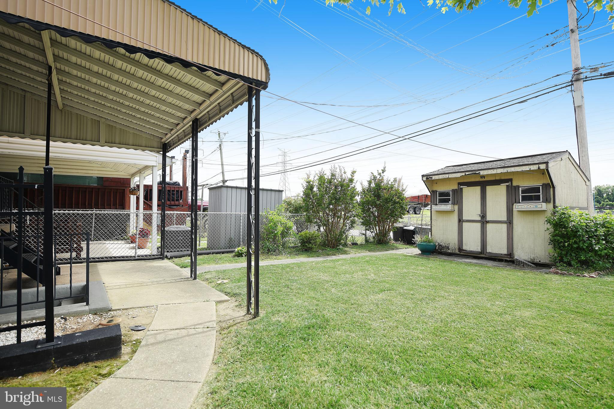 GRAY MANOR - Residential