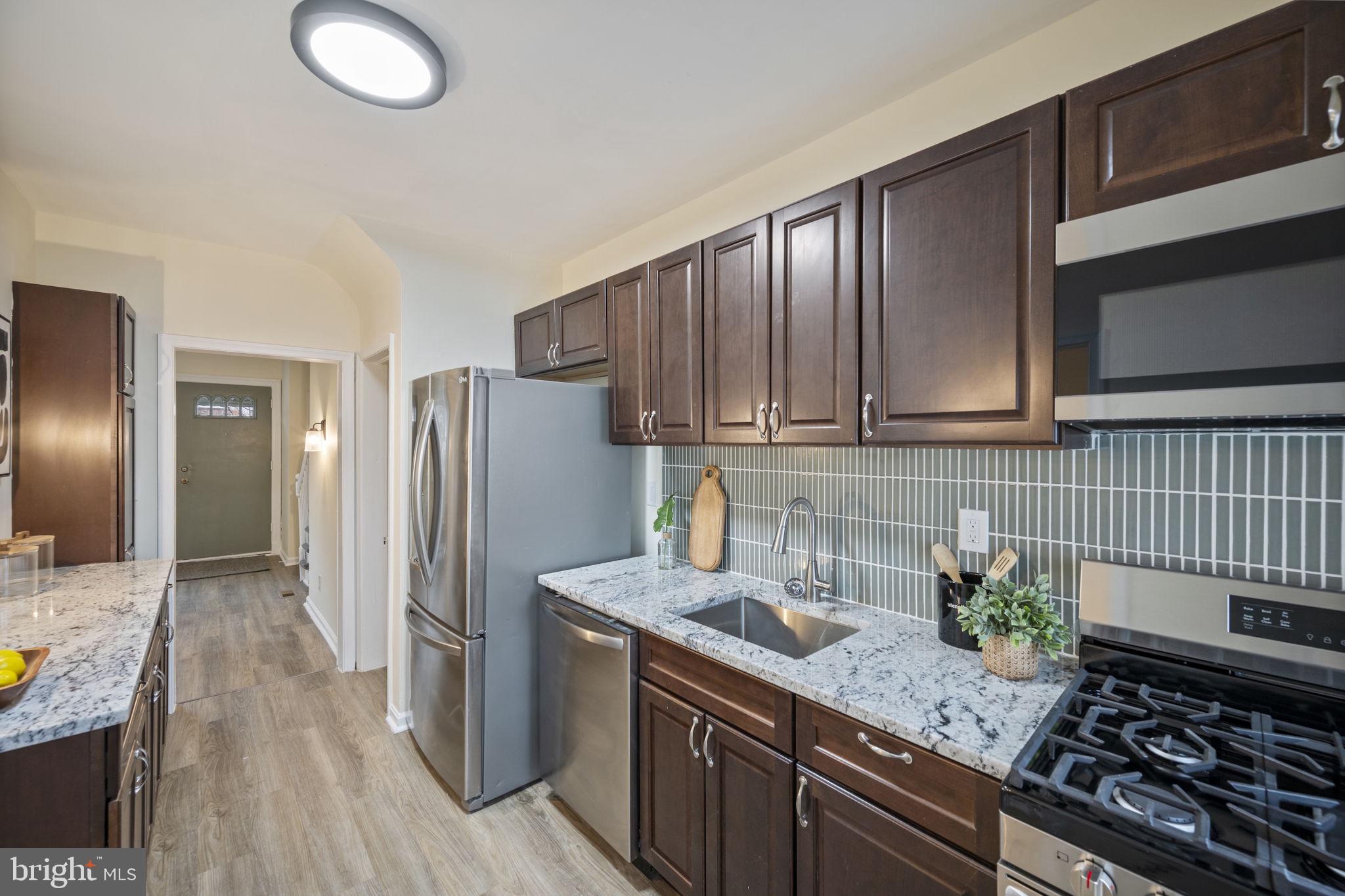 NORTHWOOD - Residential