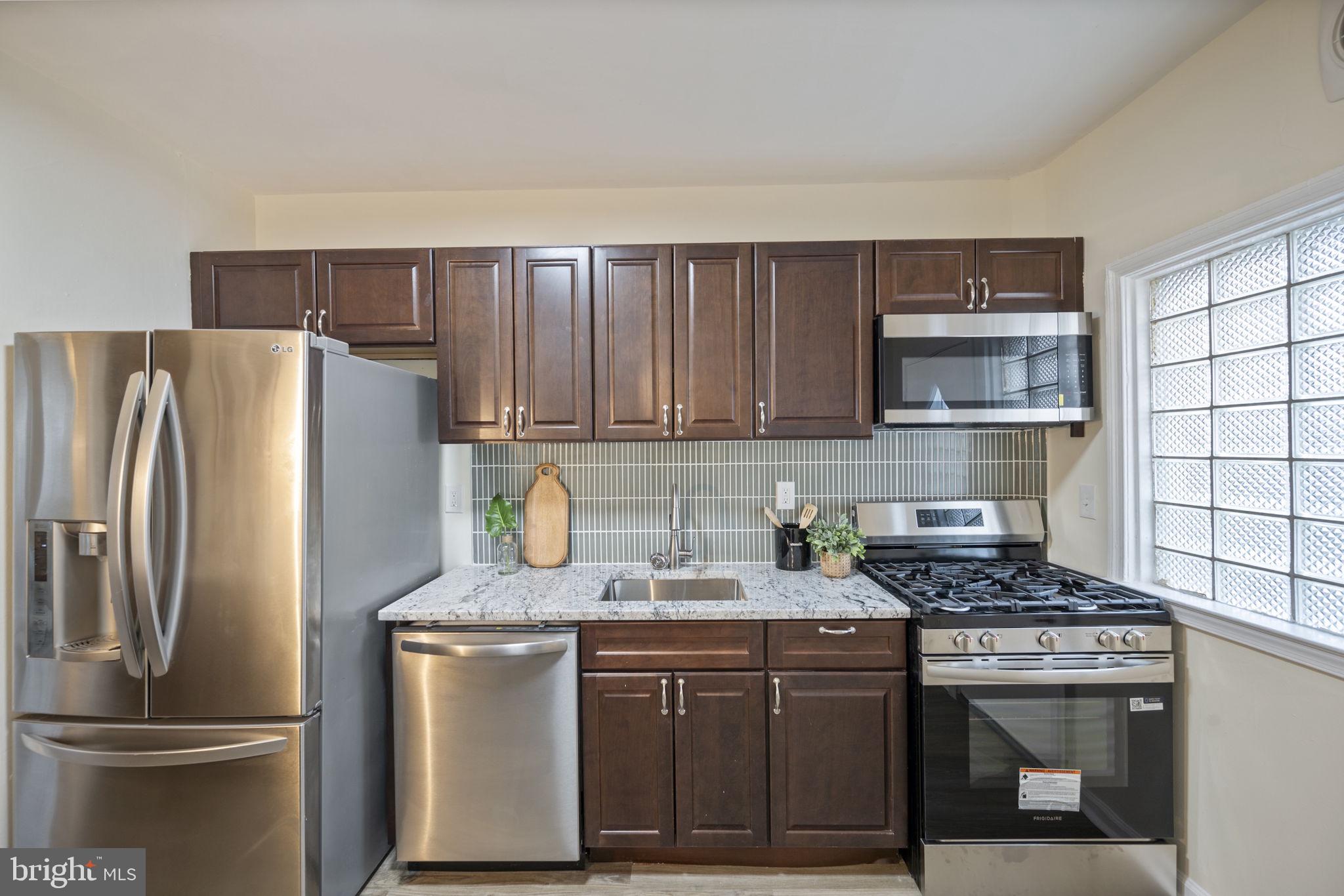 NORTHWOOD - Residential