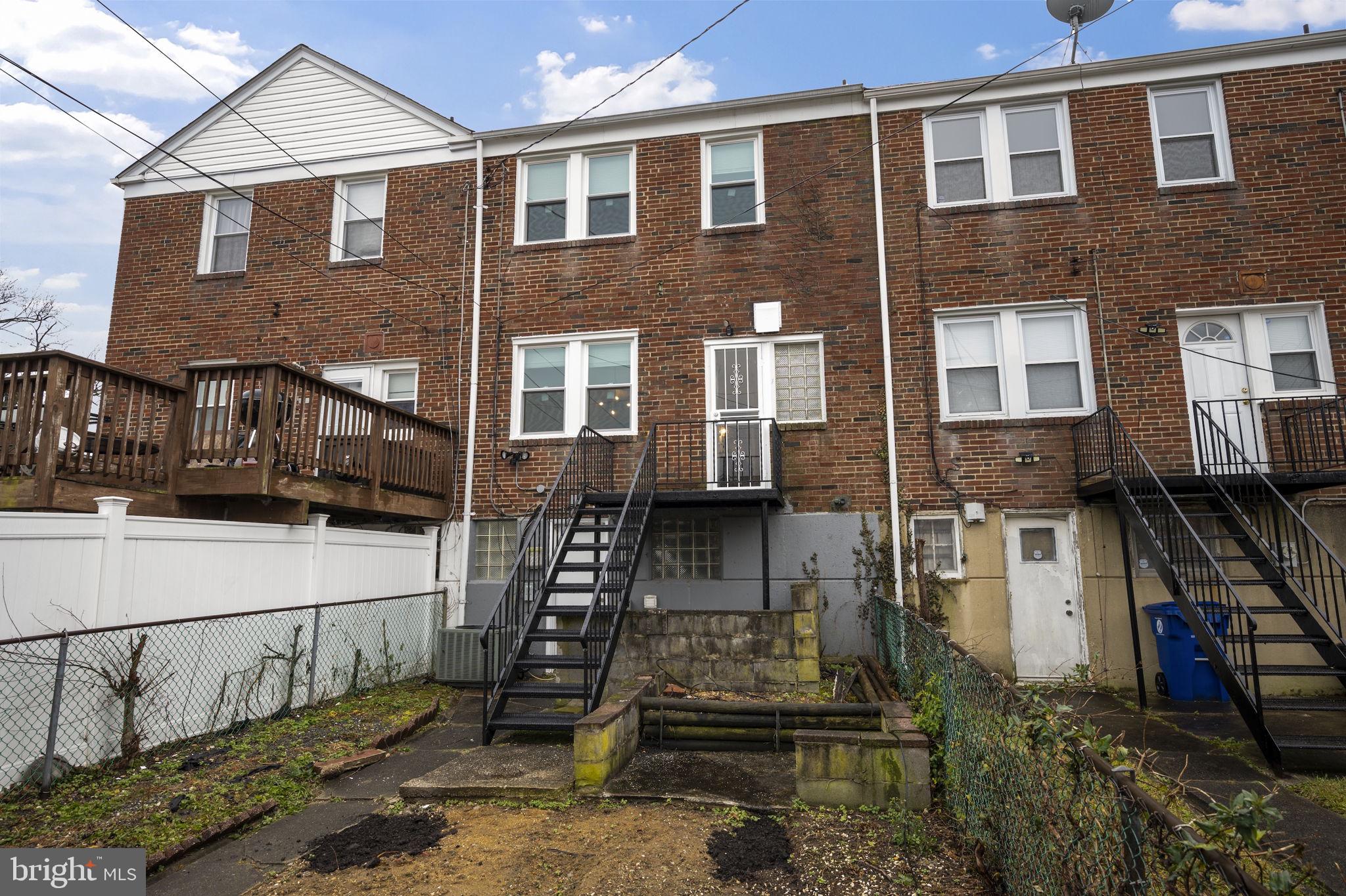 NORTHWOOD - Residential