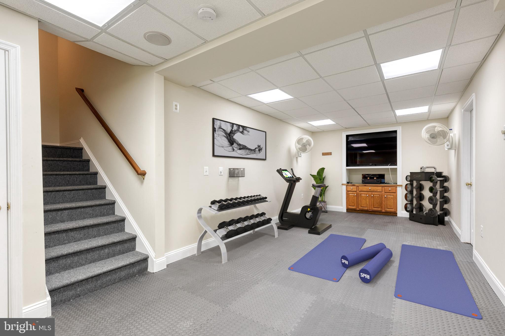 HIGHLAND MEADOWS - Residential