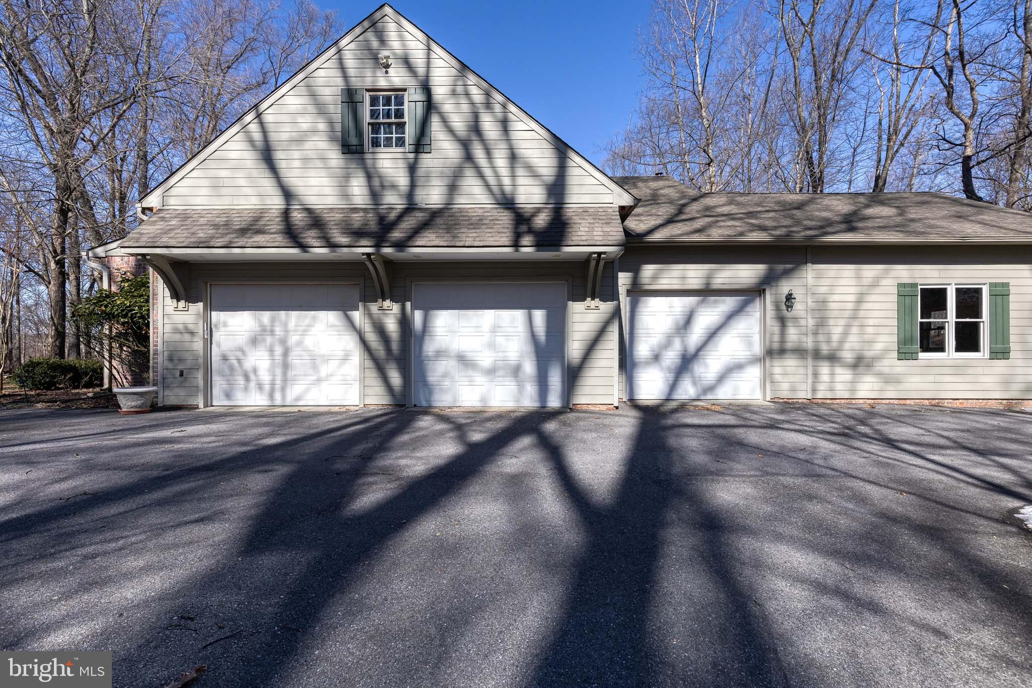 HIGHLAND MEADOWS - Residential