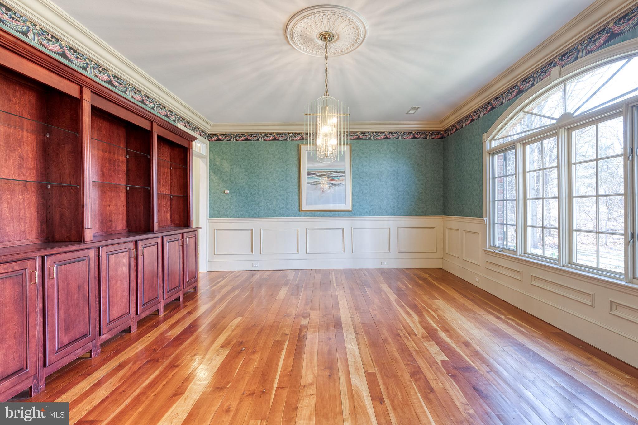 HIGHLAND MEADOWS - Residential