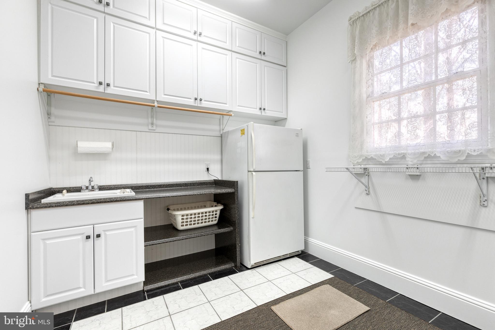 HIGHLAND MEADOWS - Residential