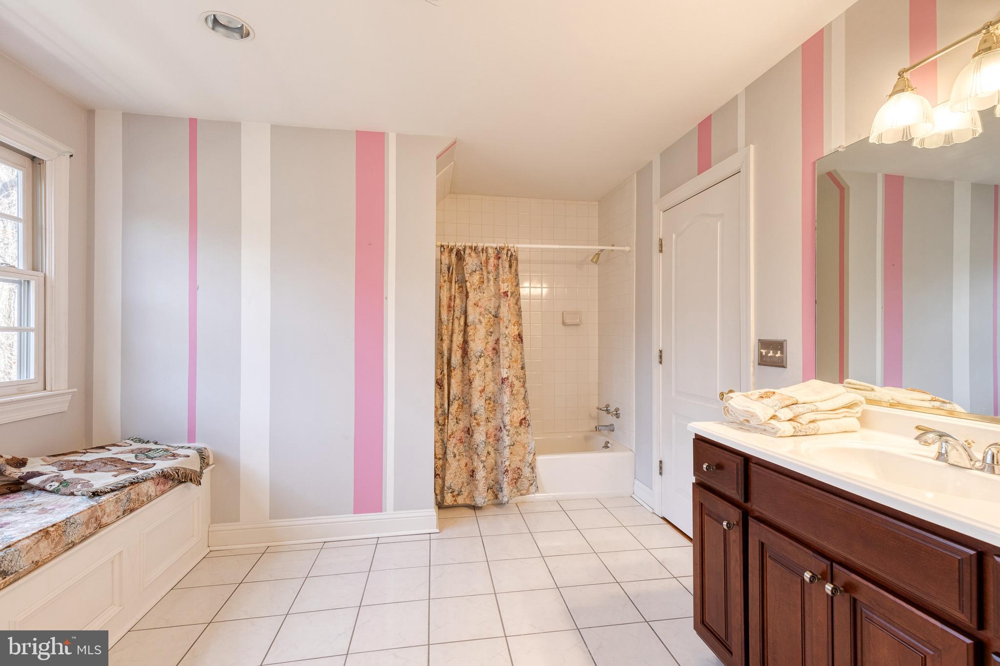 HIGHLAND MEADOWS - Residential