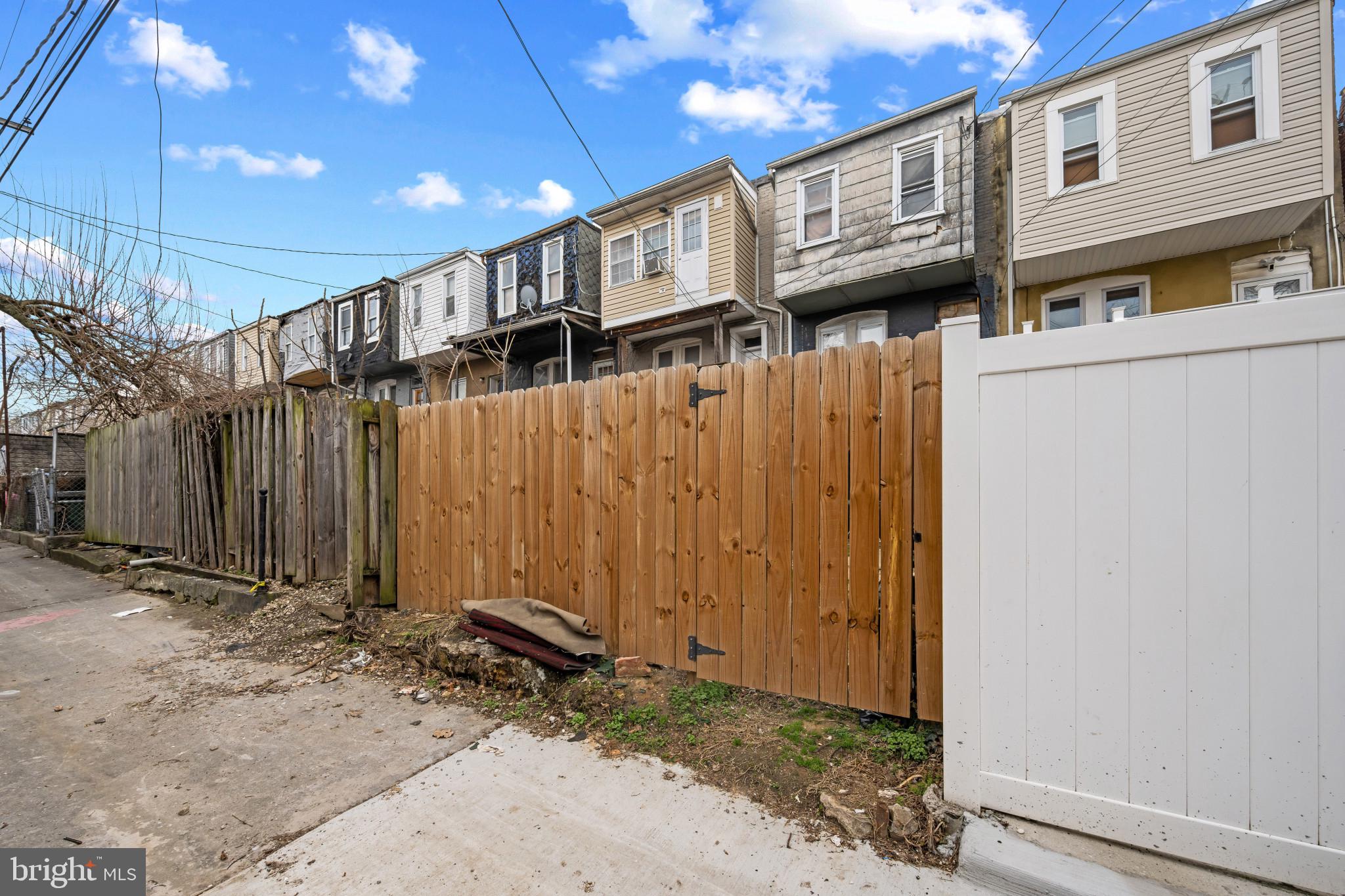 WESTPORT - Residential