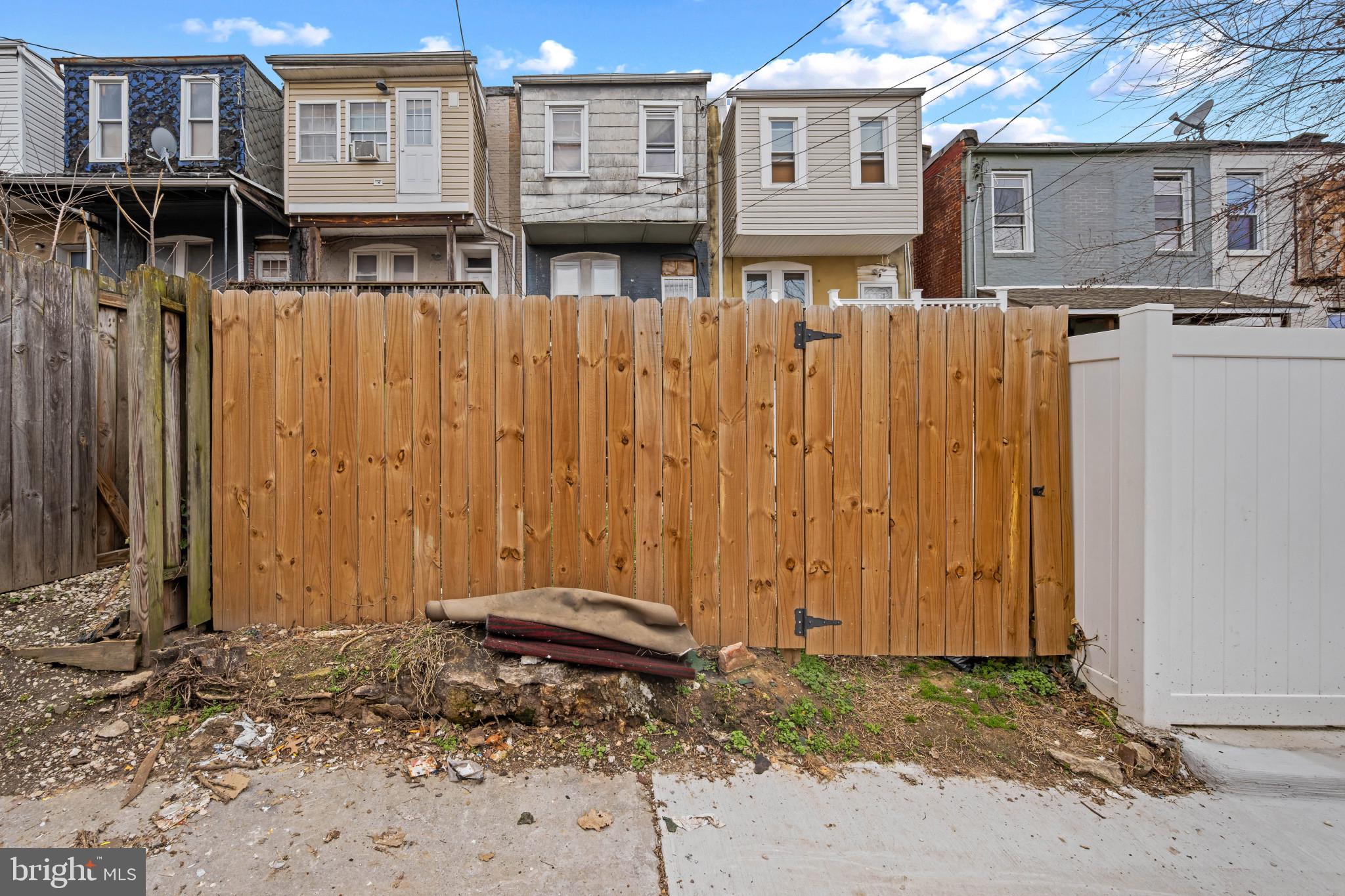 WESTPORT - Residential