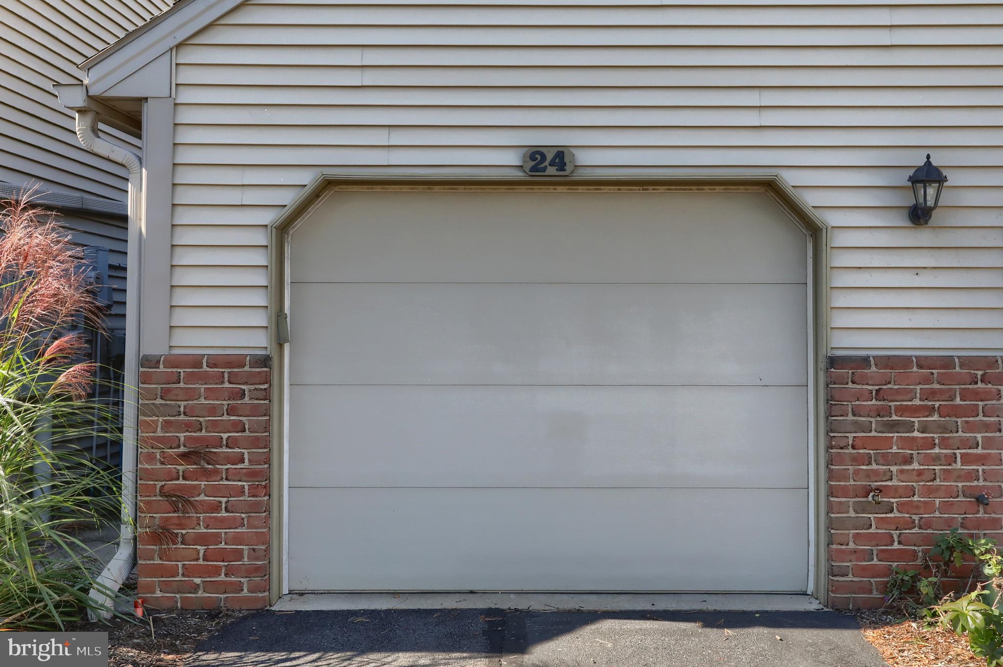 CAMBRIDGE COMMONS - Residential