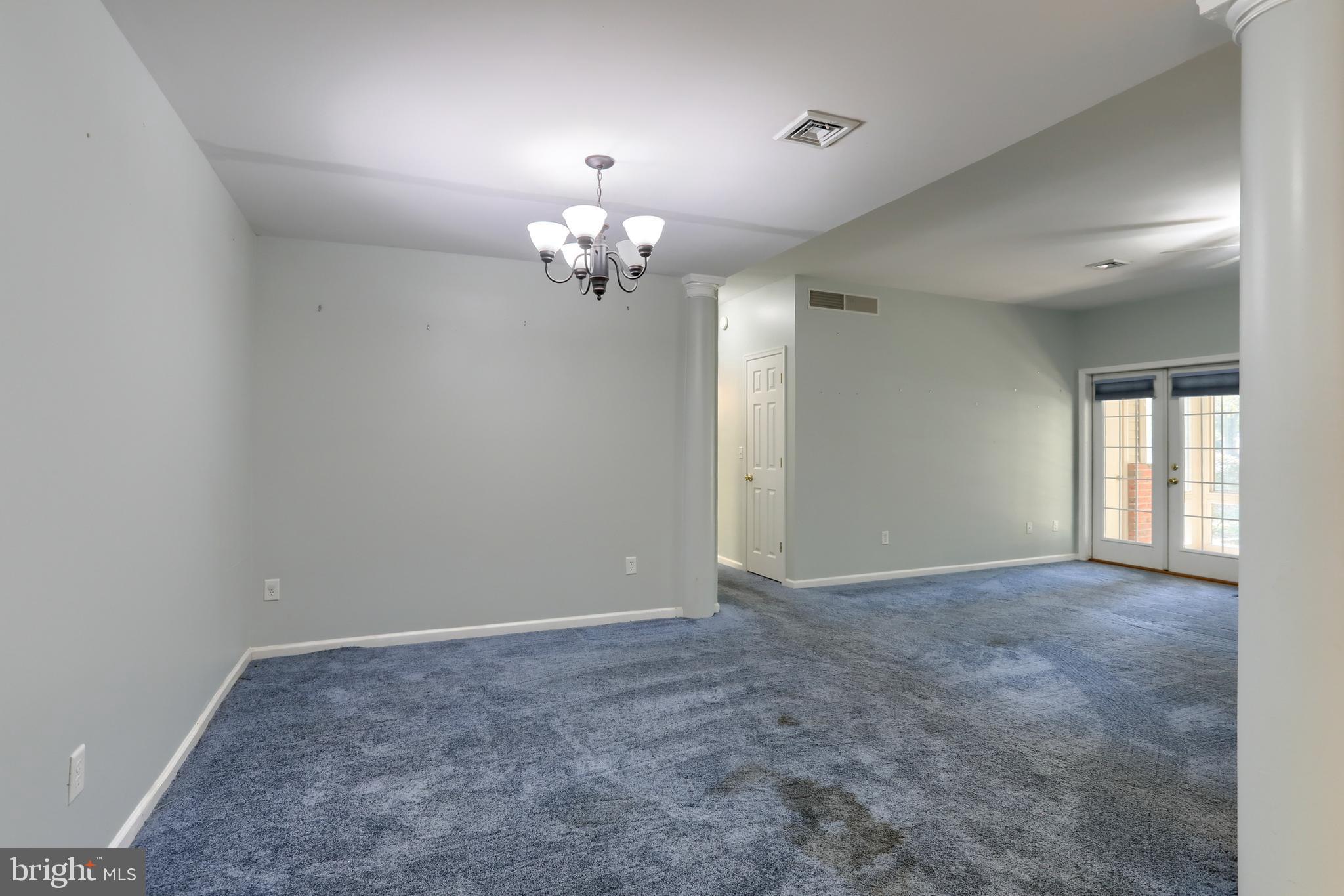 CAMBRIDGE COMMONS - Residential