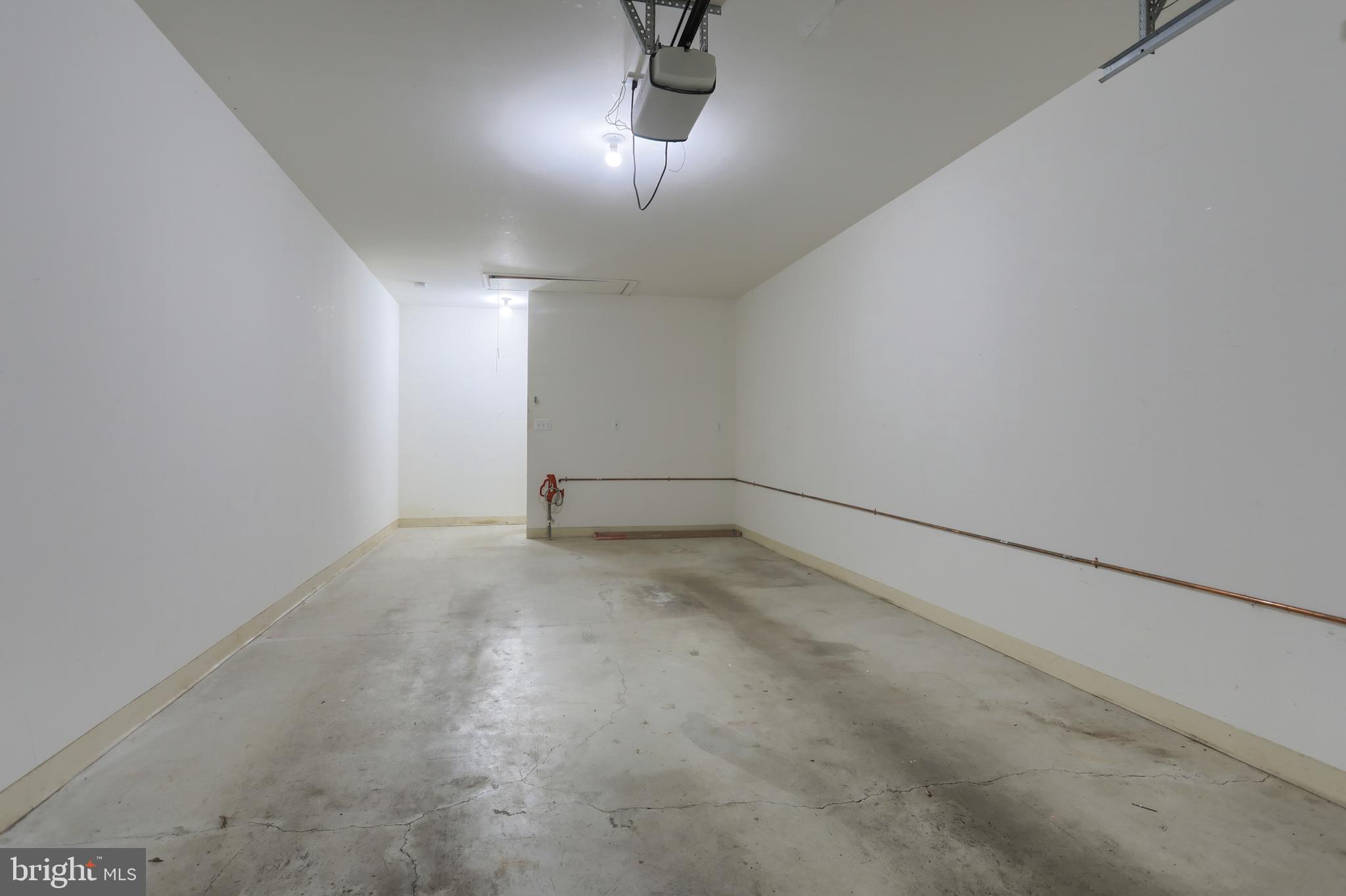 CAMBRIDGE COMMONS - Residential