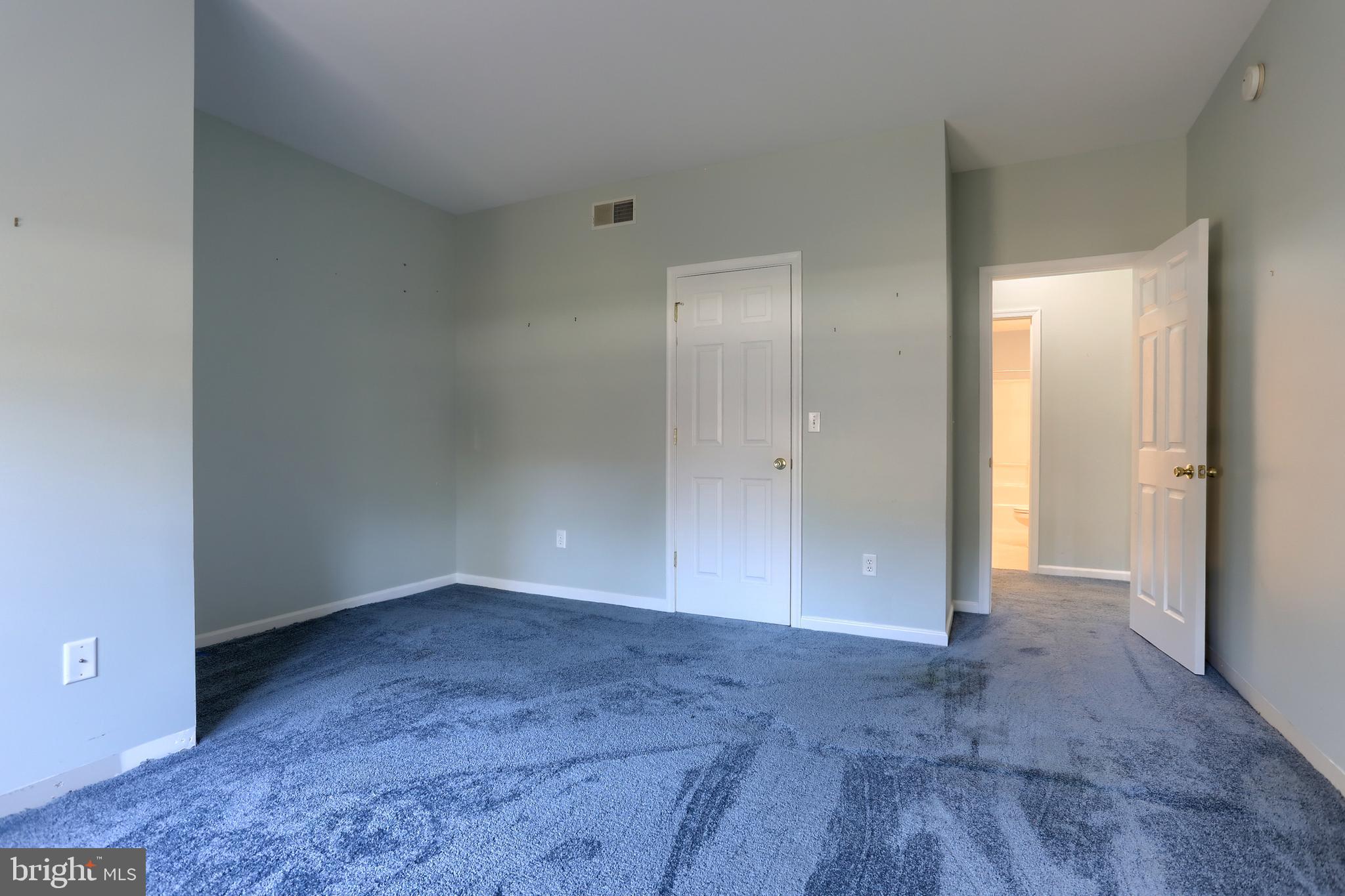 CAMBRIDGE COMMONS - Residential