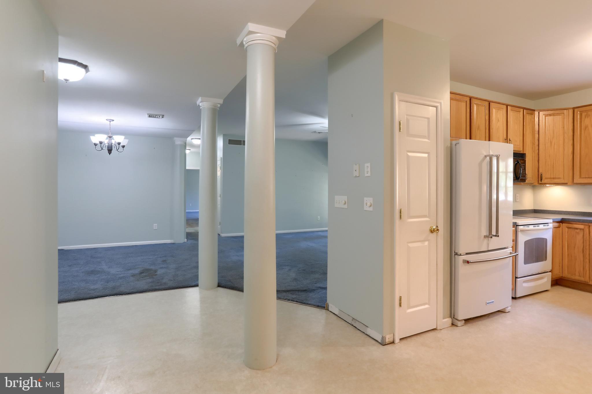 CAMBRIDGE COMMONS - Residential