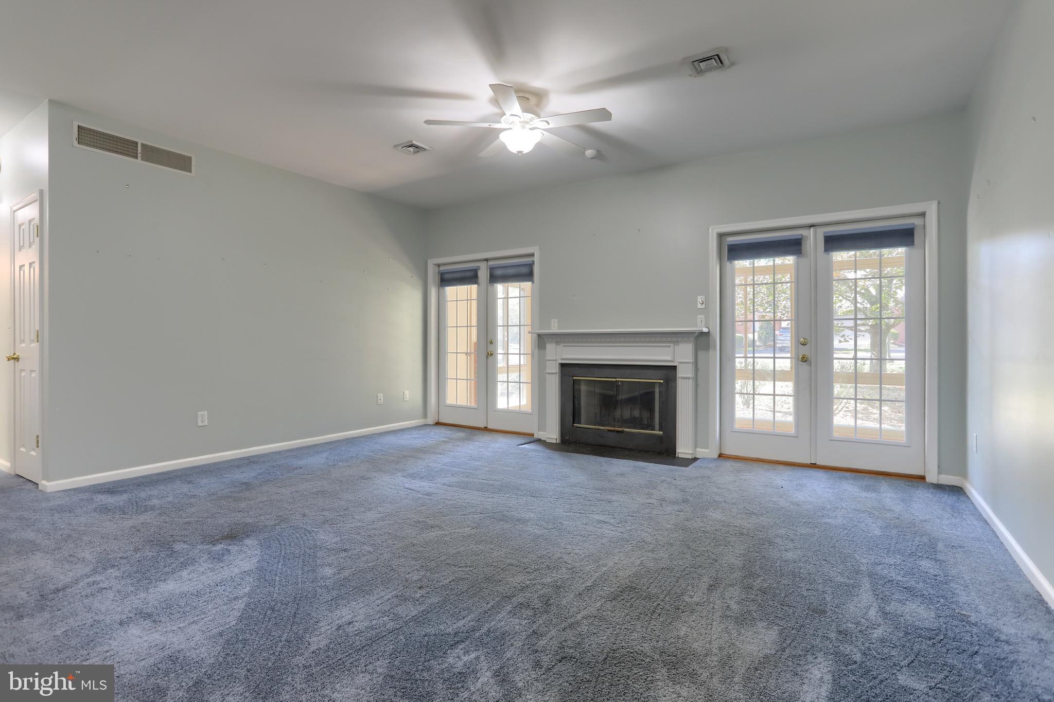 CAMBRIDGE COMMONS - Residential