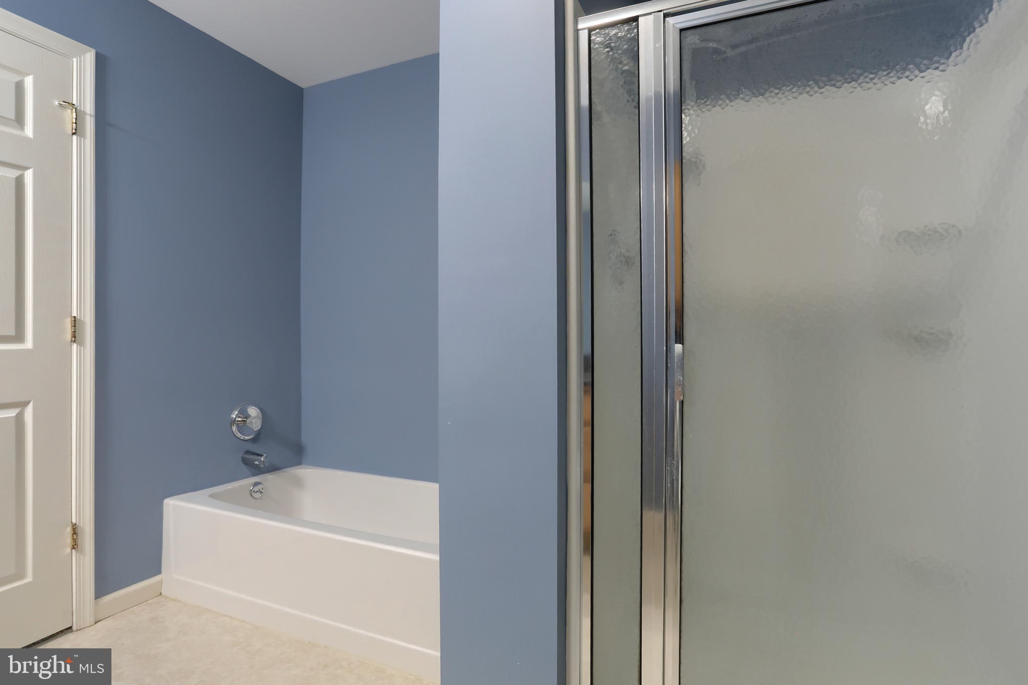 CAMBRIDGE COMMONS - Residential