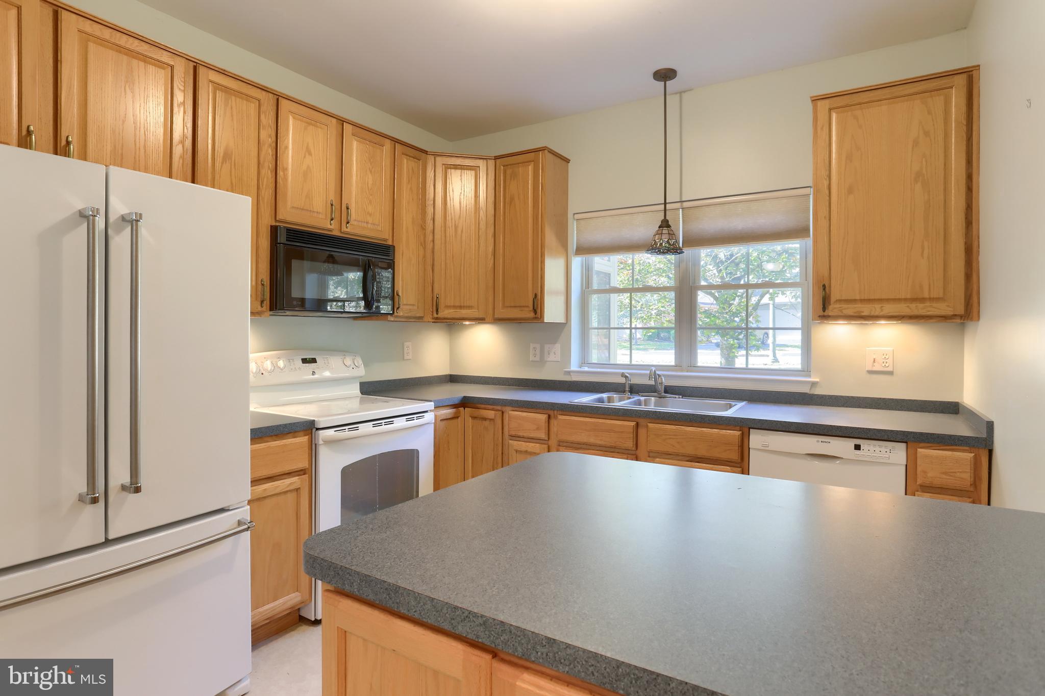 CAMBRIDGE COMMONS - Residential