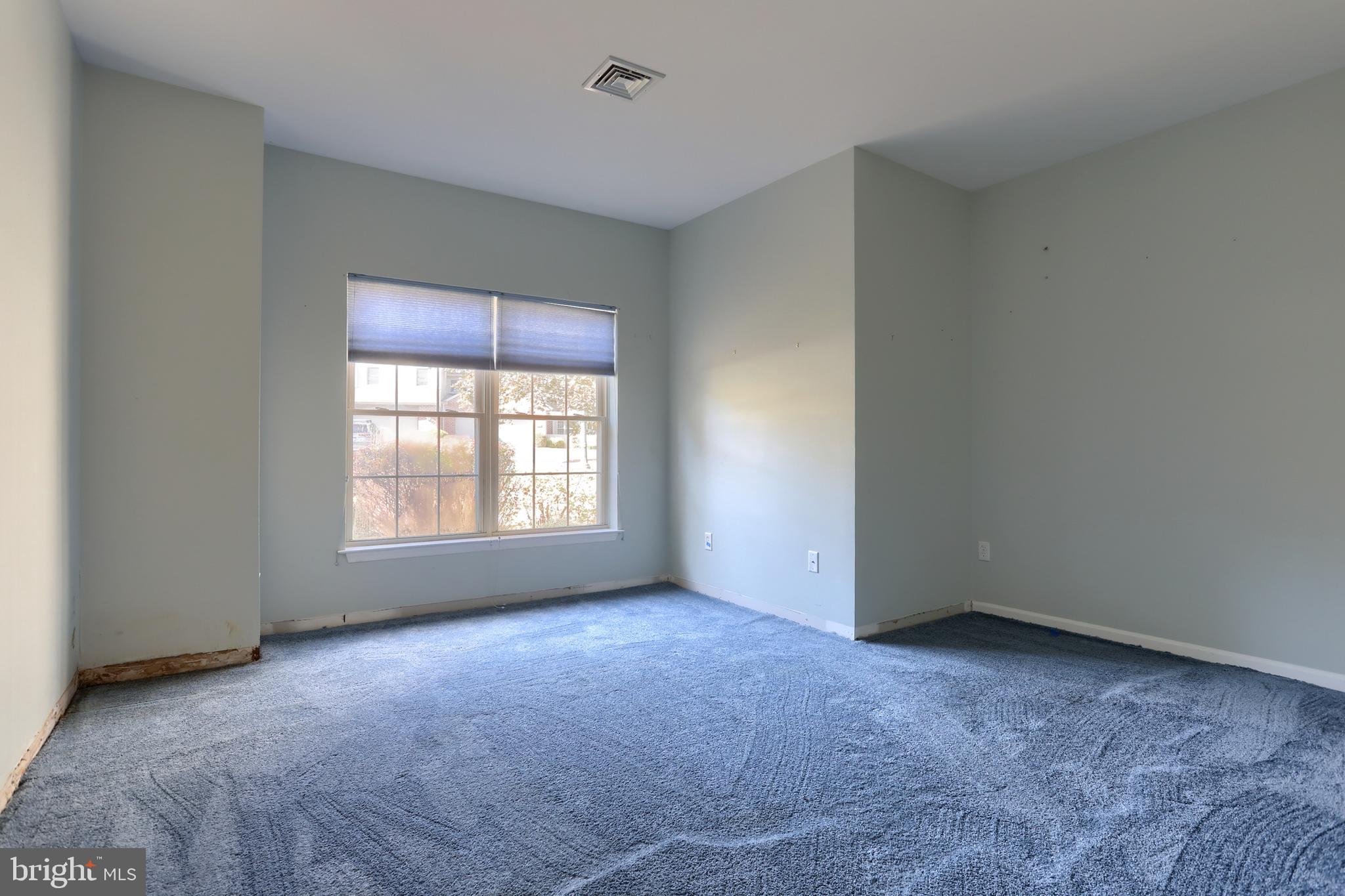 CAMBRIDGE COMMONS - Residential